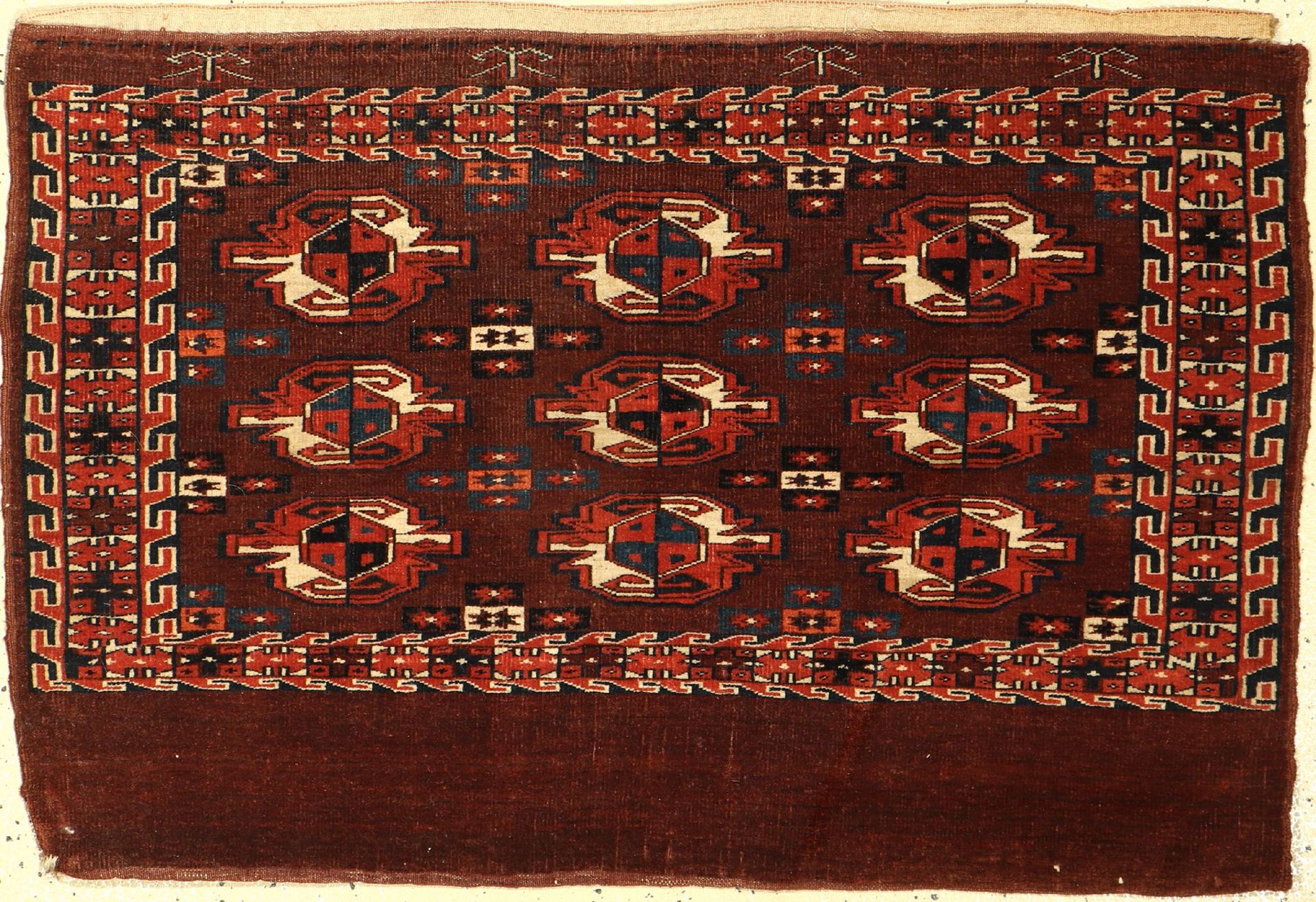 Yomud "Tschowal" alt, Turkmenistan, um 1890, Wolle auf Wolle, ca. 105 x 70 cm, EHZ: 2-3Yomud