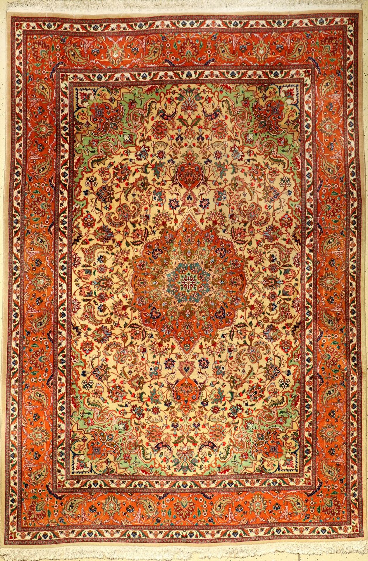 Täbriz alt, Persien, ca. 40 Jahre, Korkwolle, ca. 302 x 204 cm, EHZ: 2-3Tabriz carpet old, Persia,