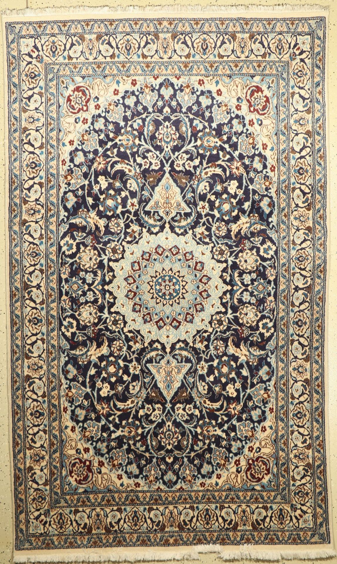 Nain, Persien, ca. 40 Jahre, Wolle auf Baumwolle, ca. 260 x 160 cm, EHZ: 2Nain rug, Persia,