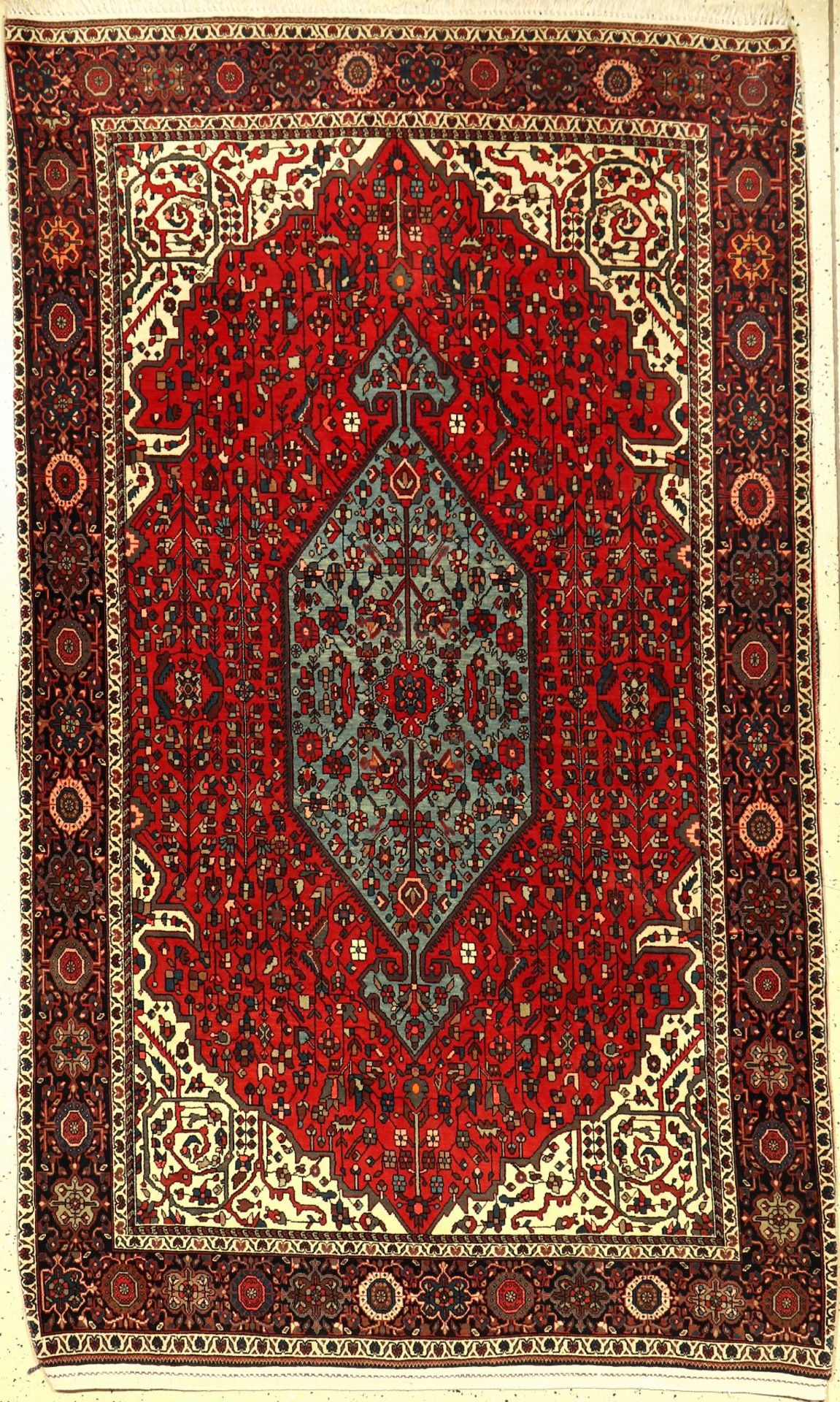 Goltogh alt, Persien, ca. 60 Jahre, Korkwolle, ca. 222 x 132 cm, EHZ: 2Goltogh rug old, Persia,