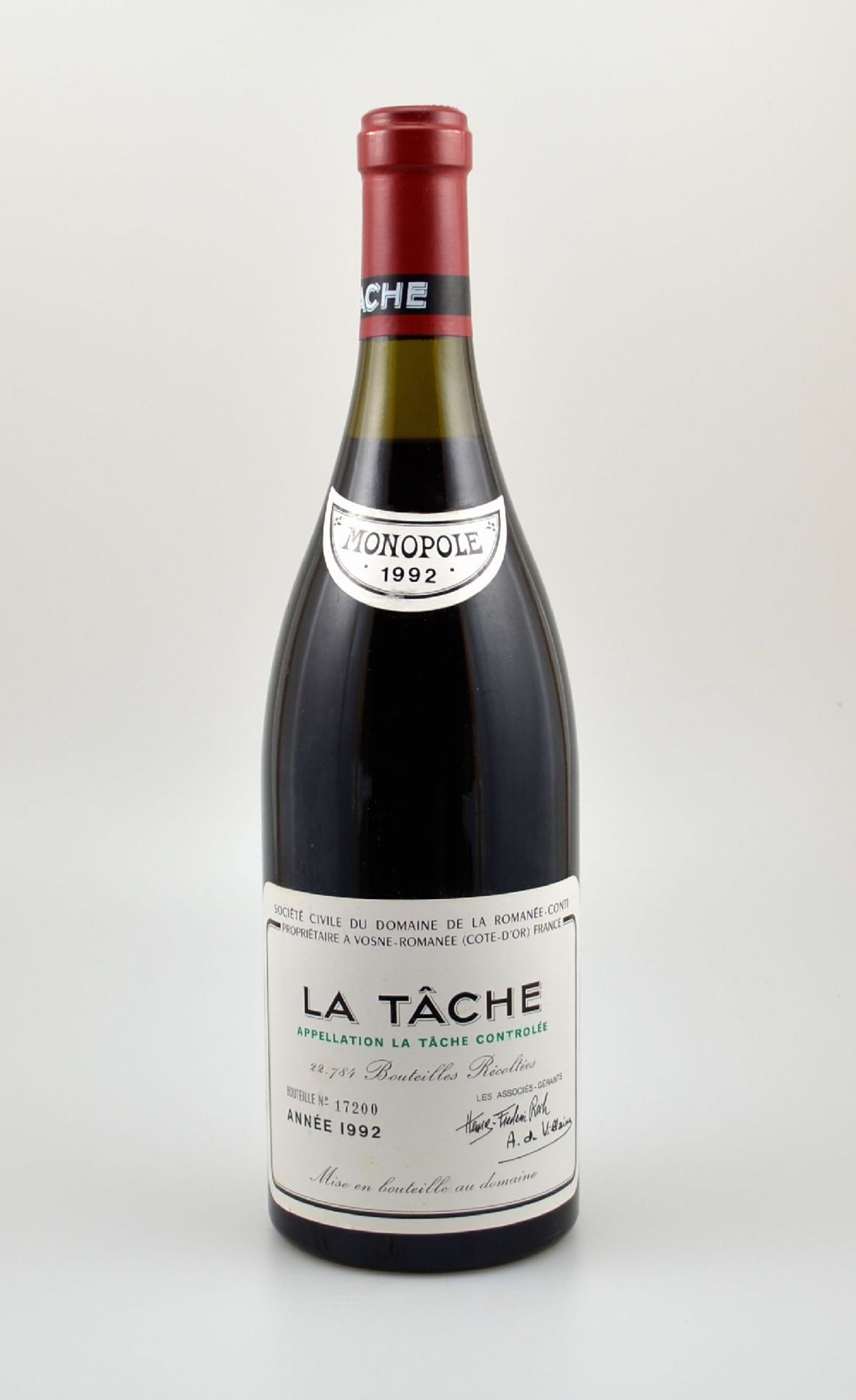 1 Flasche 1992 La Tache Grand Cru, Domaine de La Romanee-Conti, ca. 75 cl, 13 % Vol., Abstand