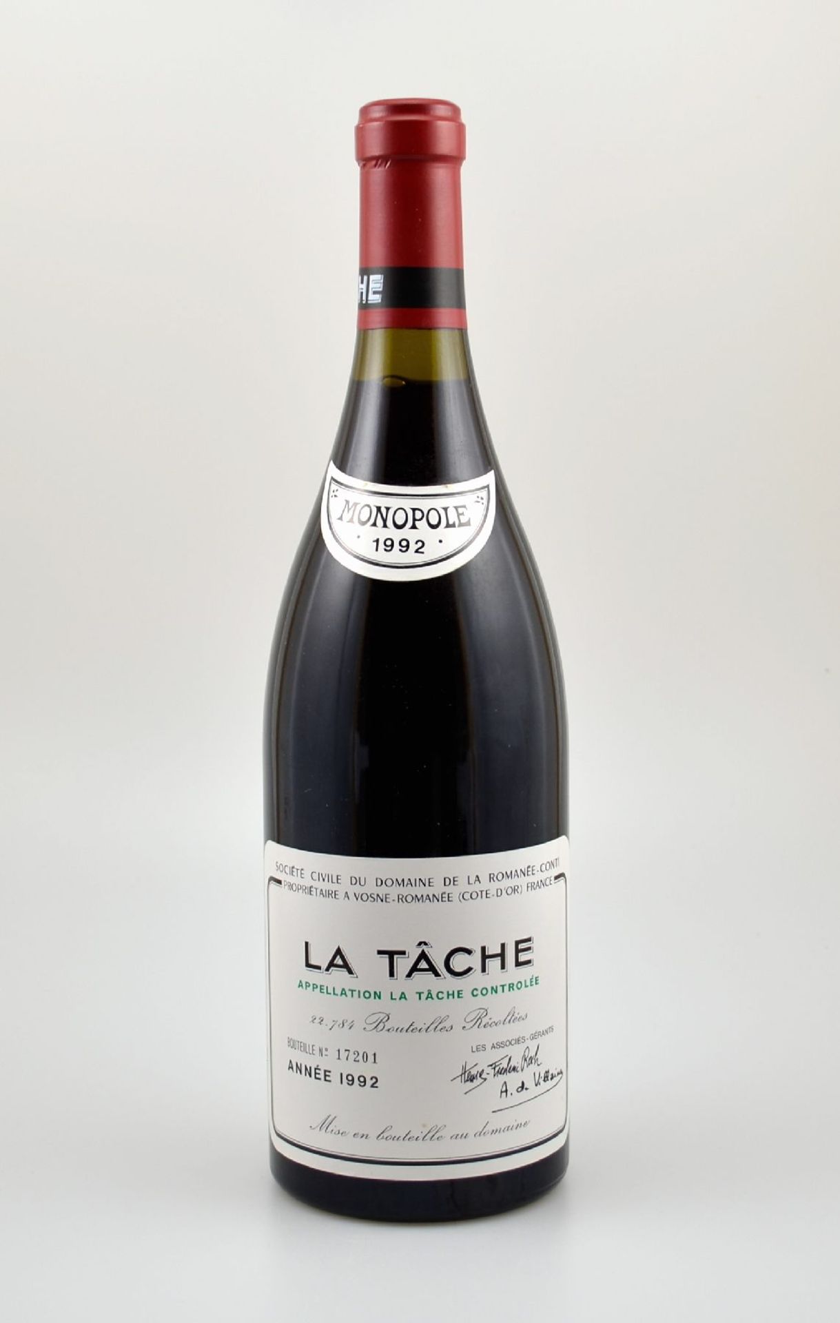 1 Flasche 1992 La Tache Grand Cru, Domaine de La Romanee-Conti, ca. 75 cl, 13 % Vol., Abstand