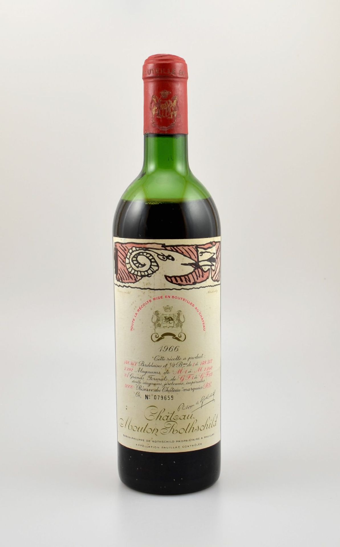 1 Flasche 1966 Chateau Mouton Rothschild, Pauillac, Grand Cru Classe, Füllstand: ca. lower mid