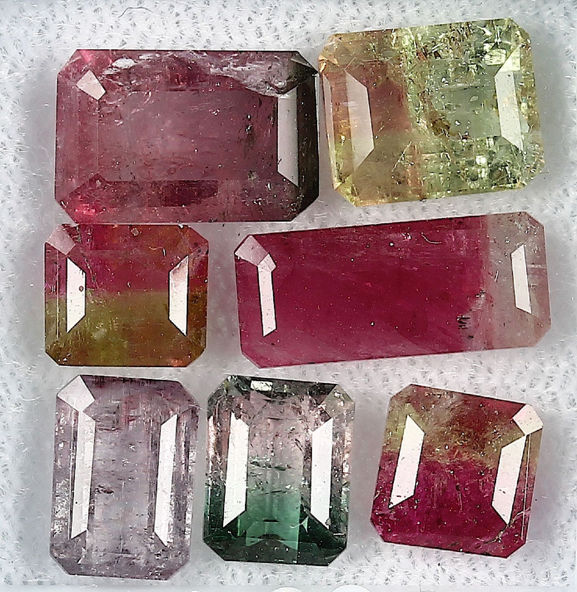 Lot lose Turmaline, zus. ca. 12.2 ct, u.a. Wassermelonenturmaline in versch. Größen, rechteckig