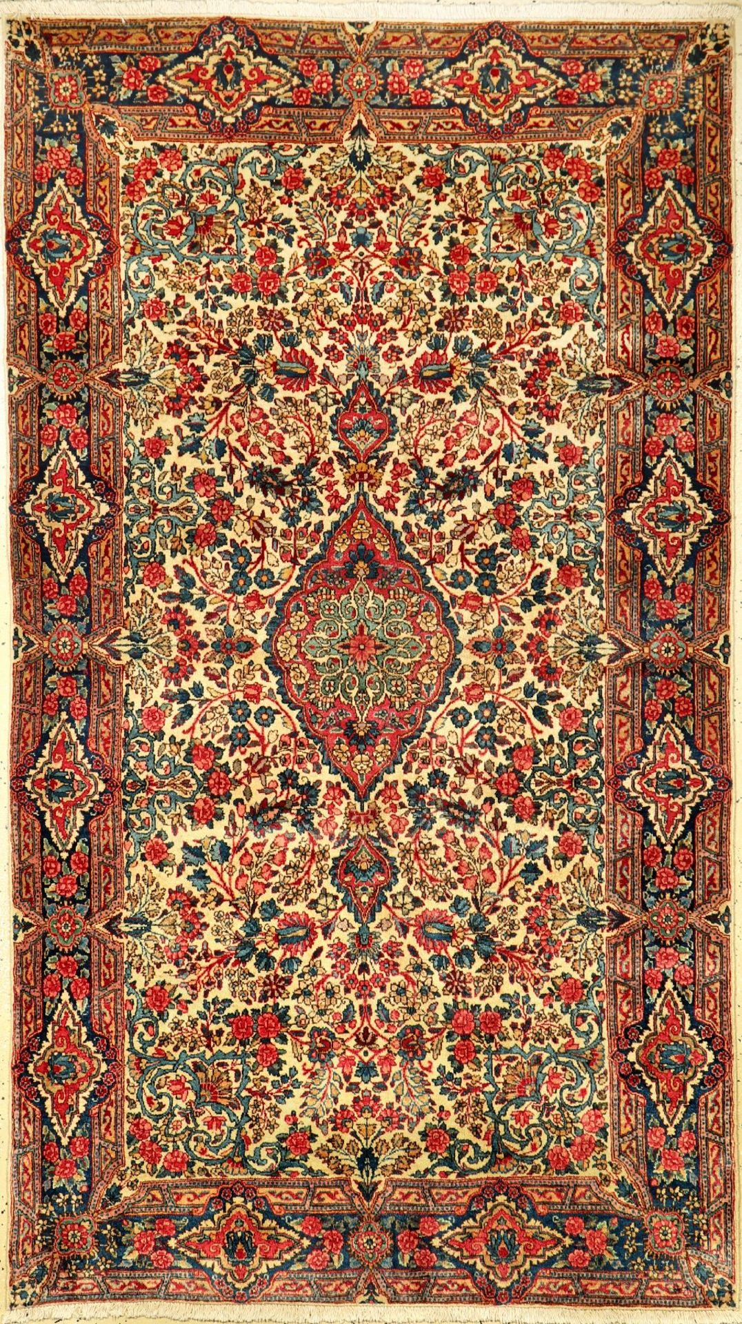 Kerman alt (US Re-Import), Persien, um 1920, Wolle auf Baumwolle, ca. 208 x 118 cm, EHZ: 3 (