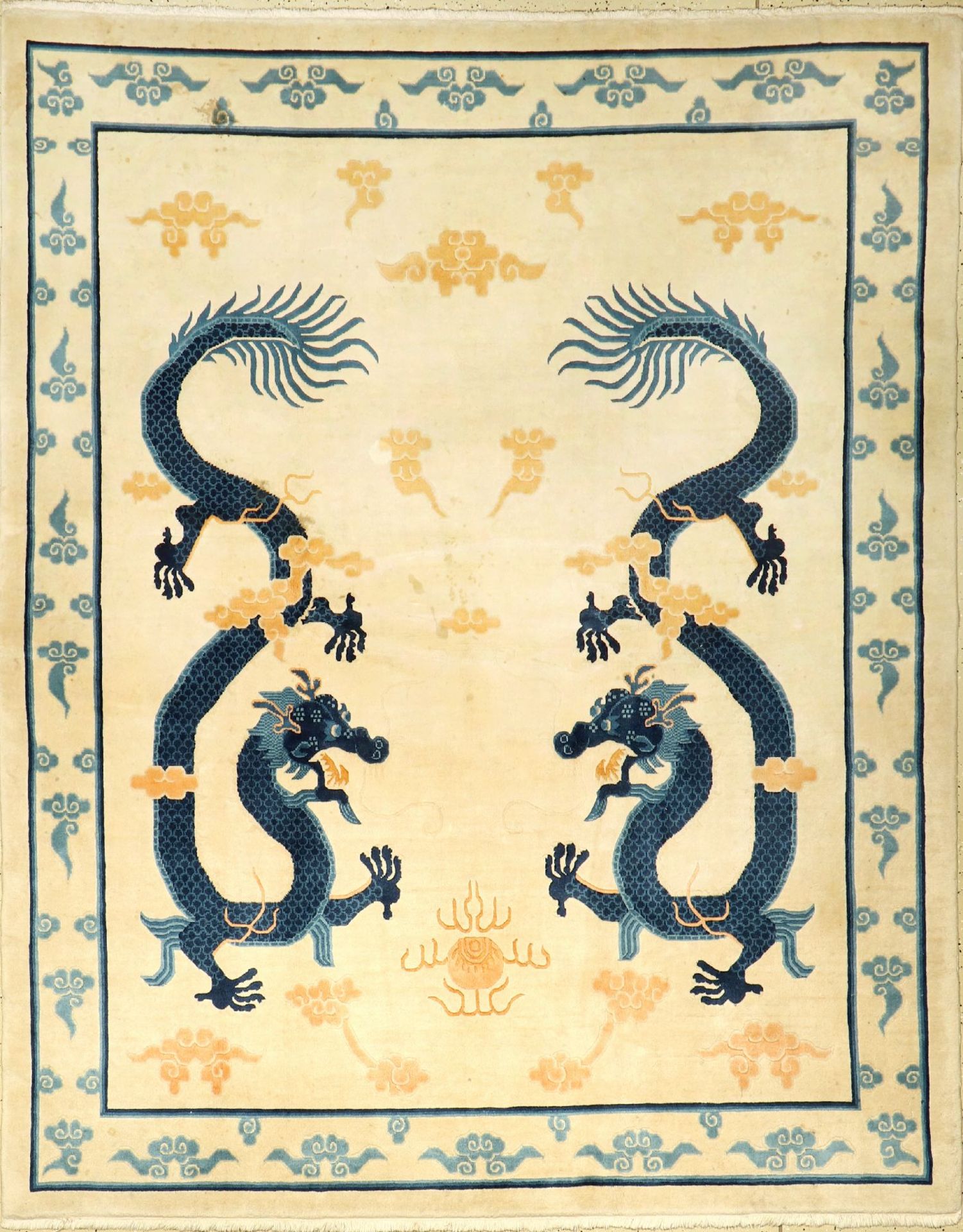 China "Drachenteppich" alt, China, ca. 50 Jahre, Korkwolle, ca. 250 x 202 cm, dekorativ,EHZ: 2-3 (