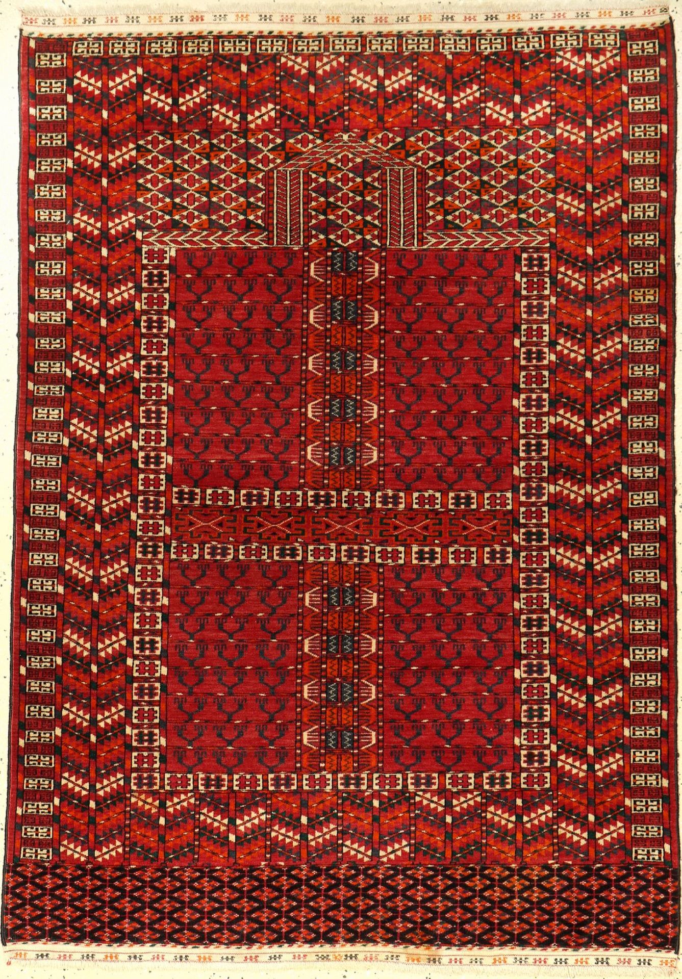 Feiner Buchara "Engsi" alt, Rußland, ca. 40Jahre, Wolle auf Wolle, ca. 143 x 103 cm, feine Qualität,