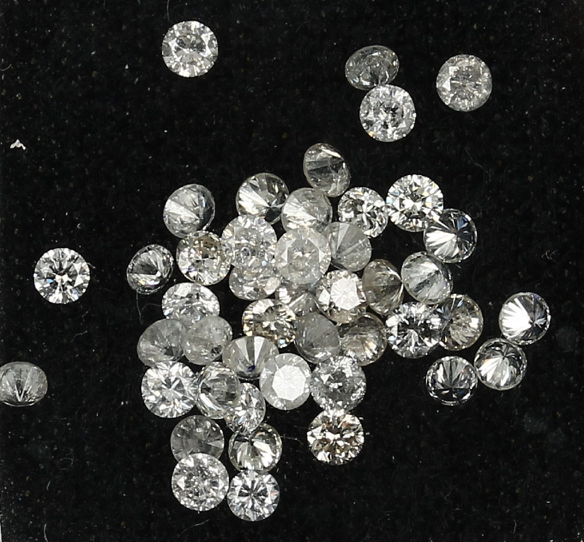 Lot Lose Brillanten, zus. ca. 1.84 ct l.get.Weiß/p Schätzpreis: 700, - EURLot loose brilliants ,