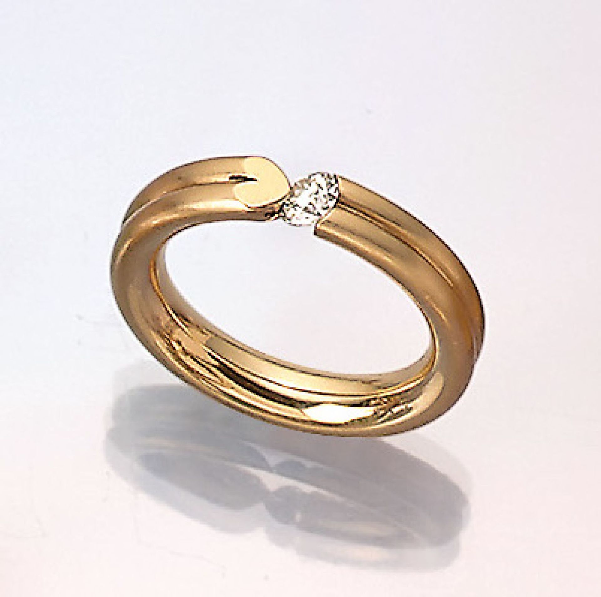 18 kt Gold BUNZ-Ring mit Brillant, GG 750/000, Brillant 0.28 ct (grav.) Weiß/vs, Ringschiene