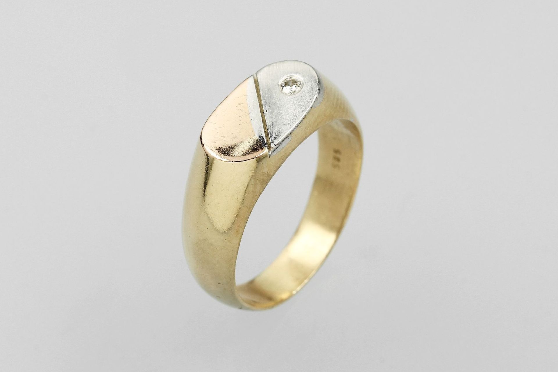 14 kt Gold Ring mit Brillant, GG/WG/RG 585/000, Brillant ca. 0.03 ct Weiß/si, total ca. 6.4 g, RW 61