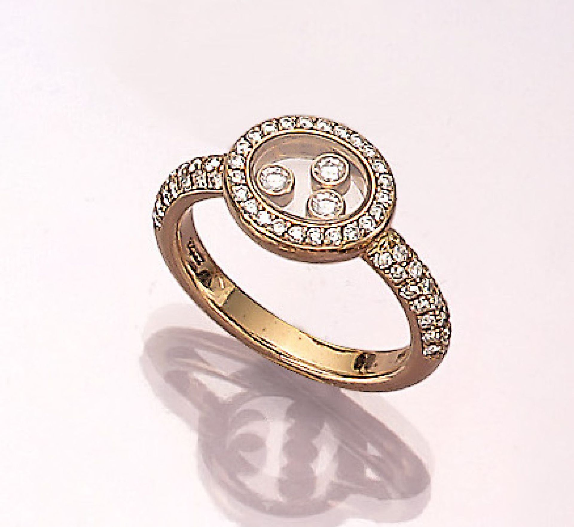 18 kt Gold CHOPARD Ring mit Brillanten, GG 750/000, Serie Happy Diamonds, Brillanten zus. ca. 0.63