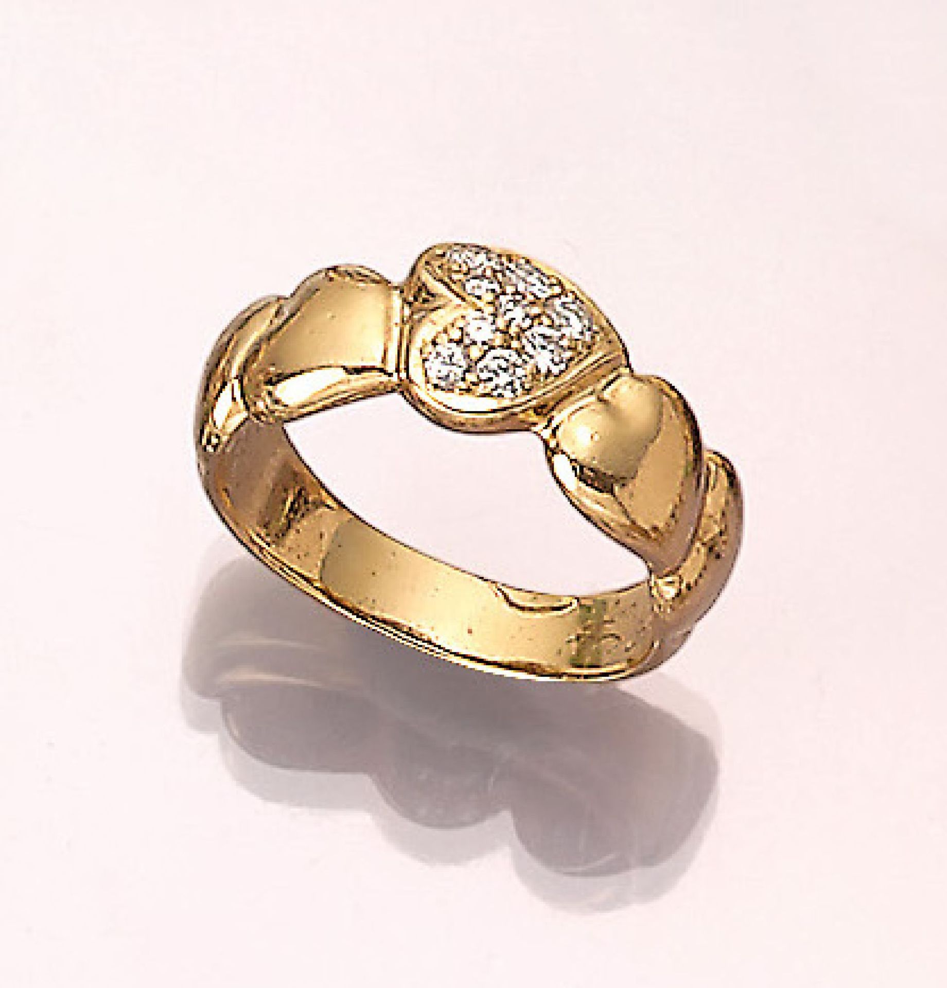 18 kt Gold LAUDIER Ring mit Brillanten, GG 750/000, Herzdekor, 1 Herz ausgefaßt mit Brillanten