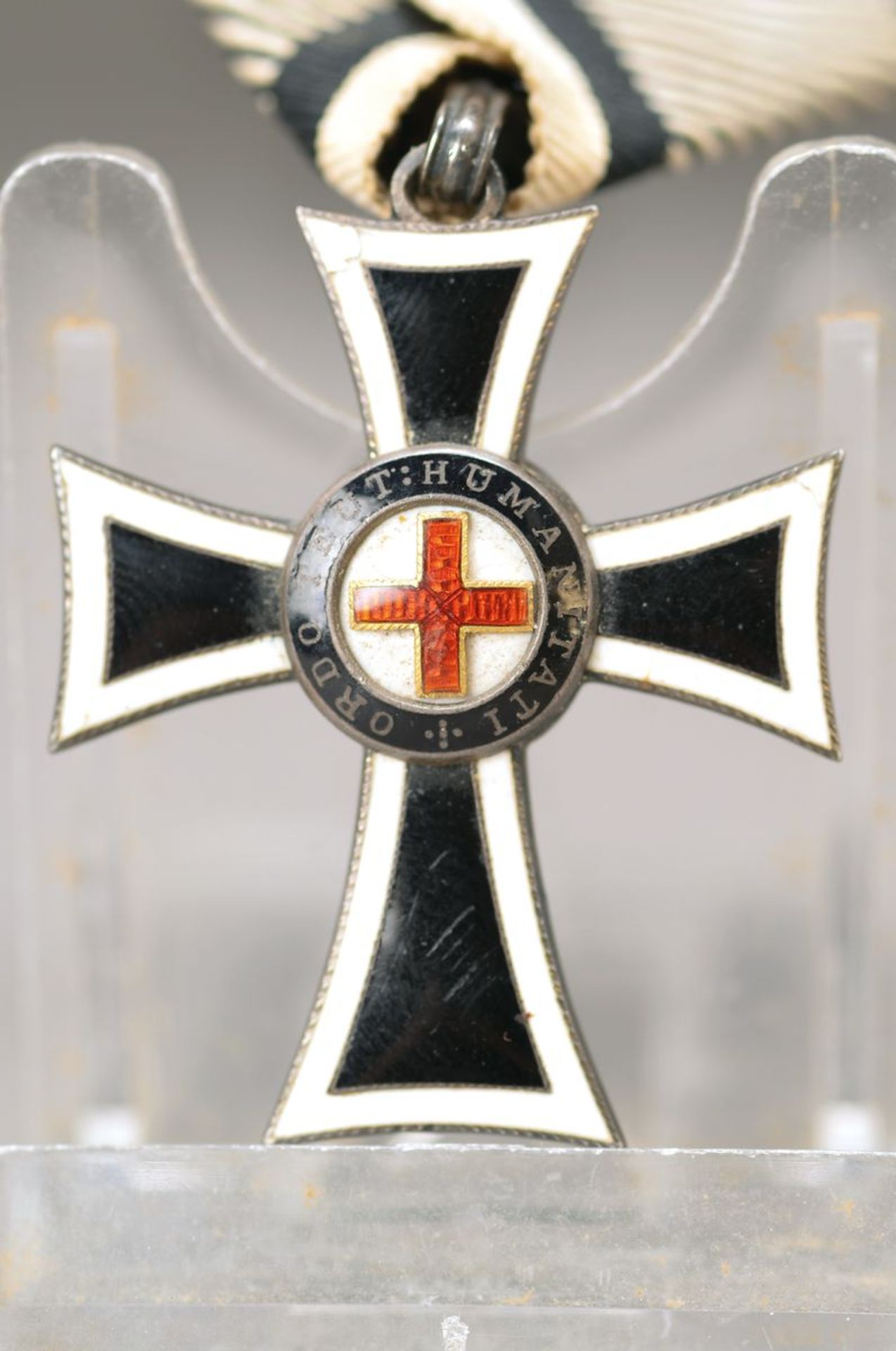 Verdienstkreuz um das Rote Kreuz, deutsch, um 1871, beidseitig emailliert, Ordo Teut Humanitati,
