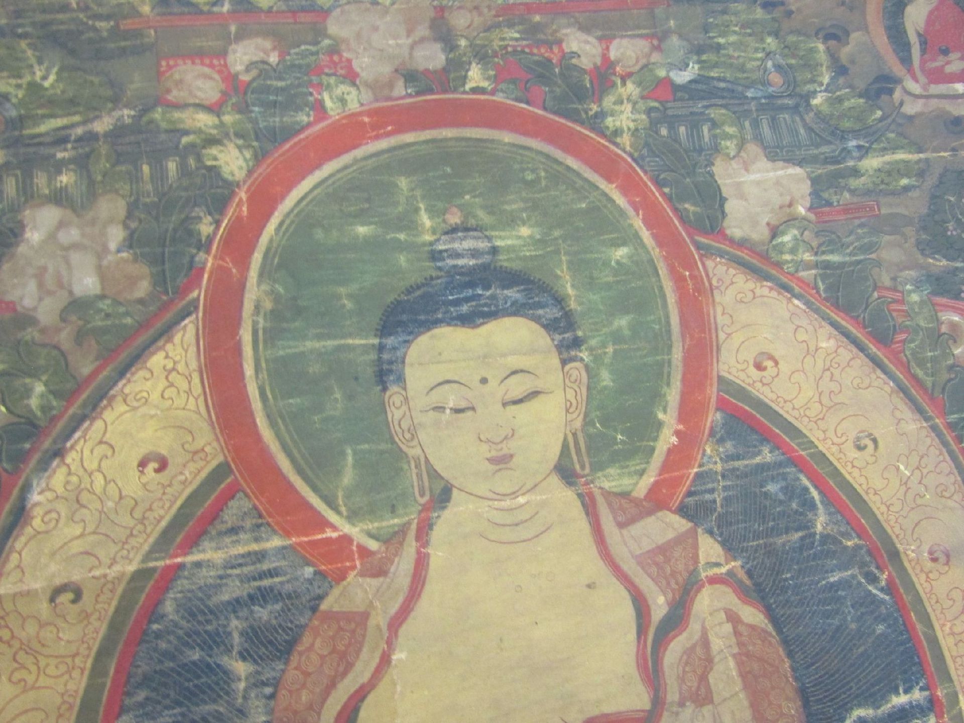 Thangka, China, 19.Jh., Tempera auf Seide, Darstellung des Bodhisattva im Strahlennimbus, best., - Bild 11 aus 21