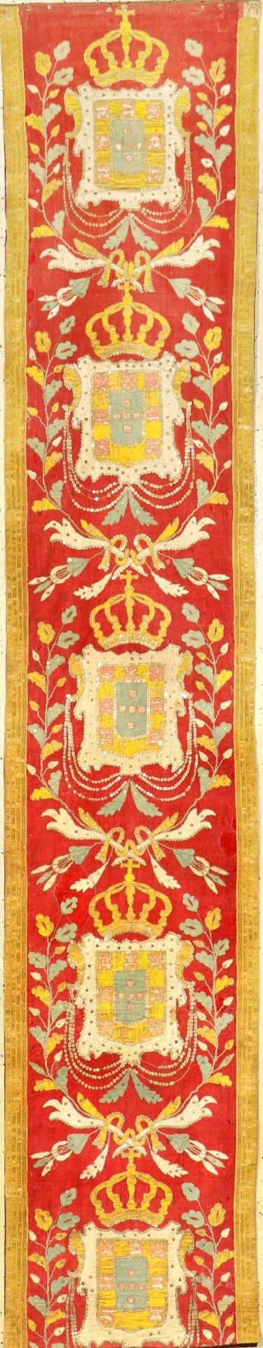 Europäische "Wappen-Bordüre" antik, Europa, um 1850, Seiden und Metallstickerei. Wappen Bordüre