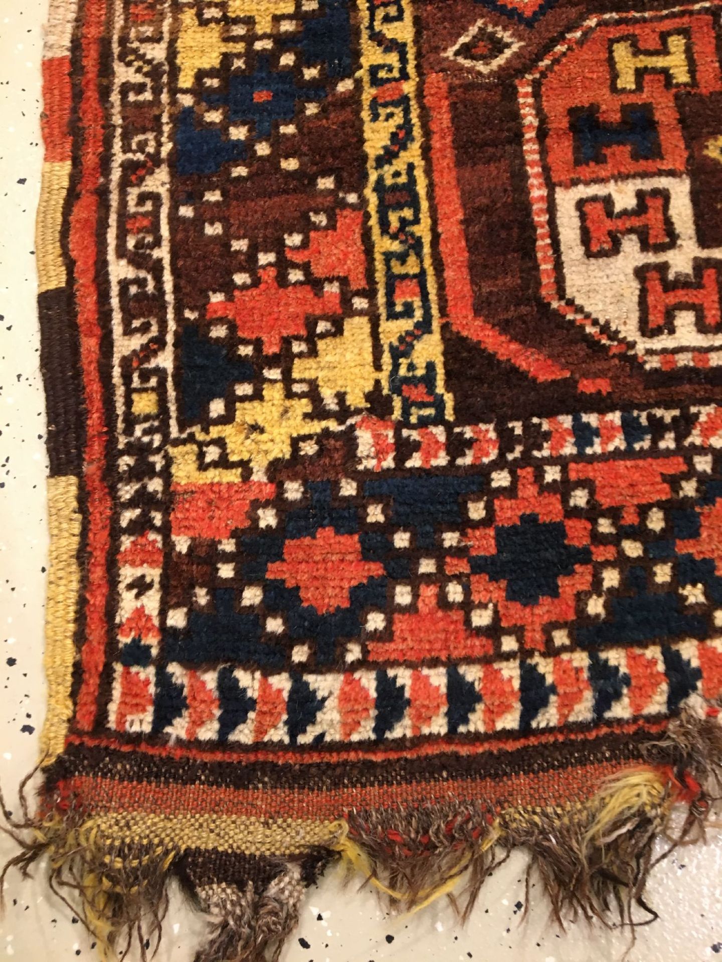 Kirgisischer "Hauptteppich" antik, Kirgisistan Amu-Darja Region, Ende 19.Jhd., Wolle geknüpft auf - Bild 8 aus 9
