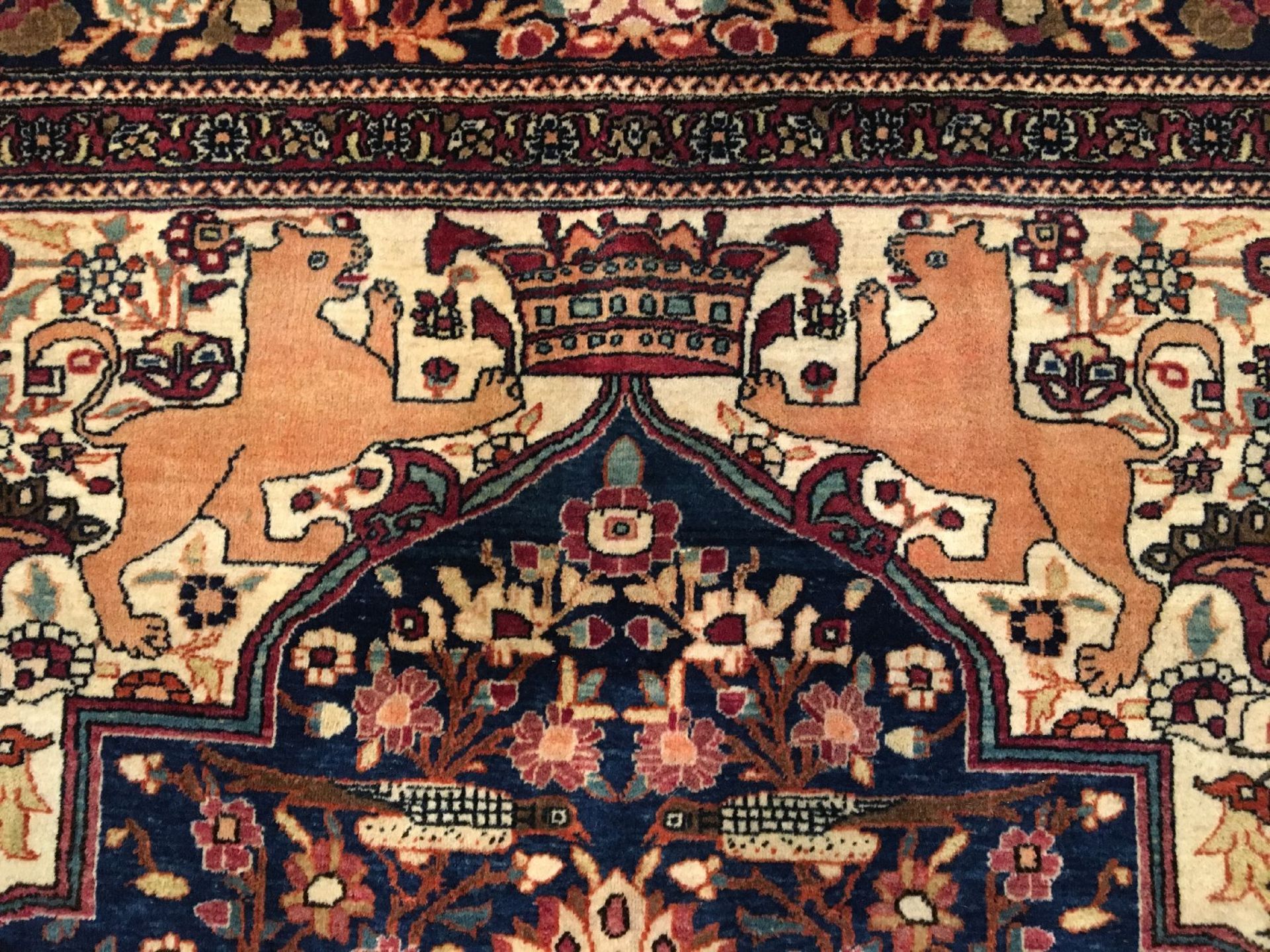Feiner Esfahan "Samadzadeh Madar Vatan" antik "Vasenteppich mit Königskrone" (Signiert), - Bild 4 aus 10