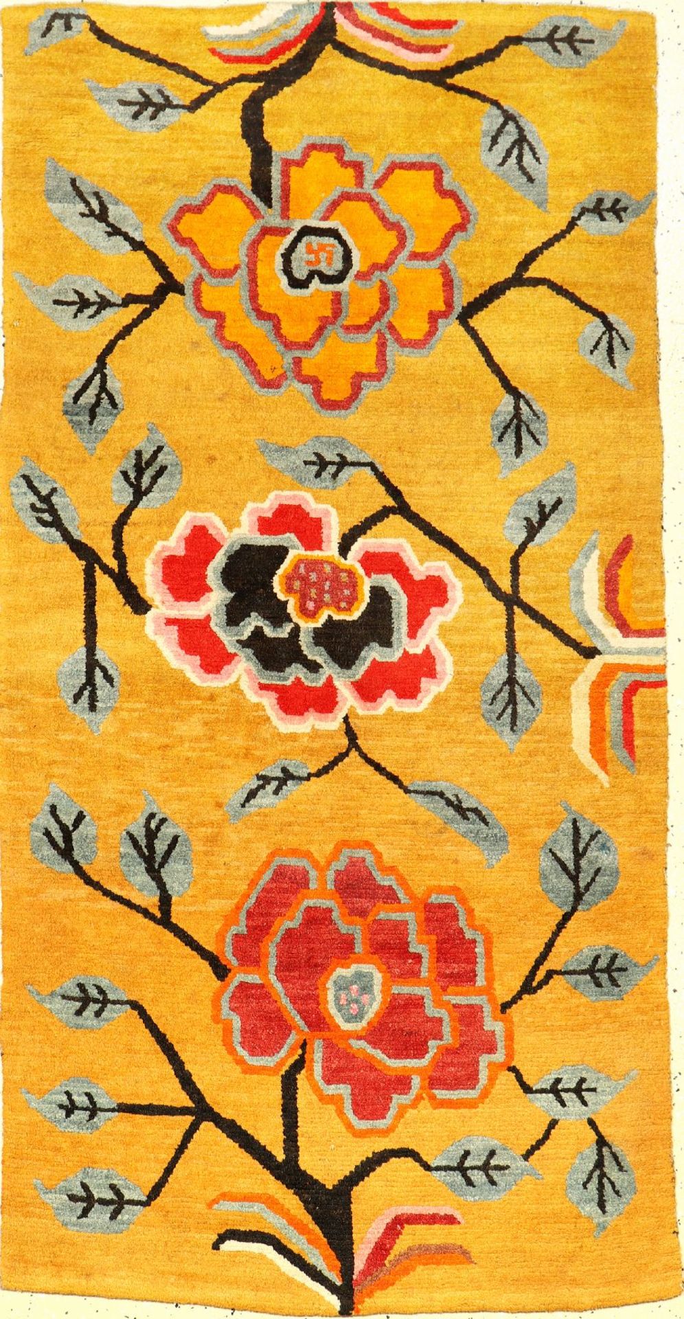 Gelber Kampa-Dzong "Khaden" alt (Päonien Design), Südtibet, um 1930, Wolle geknüpft auf Wolle.