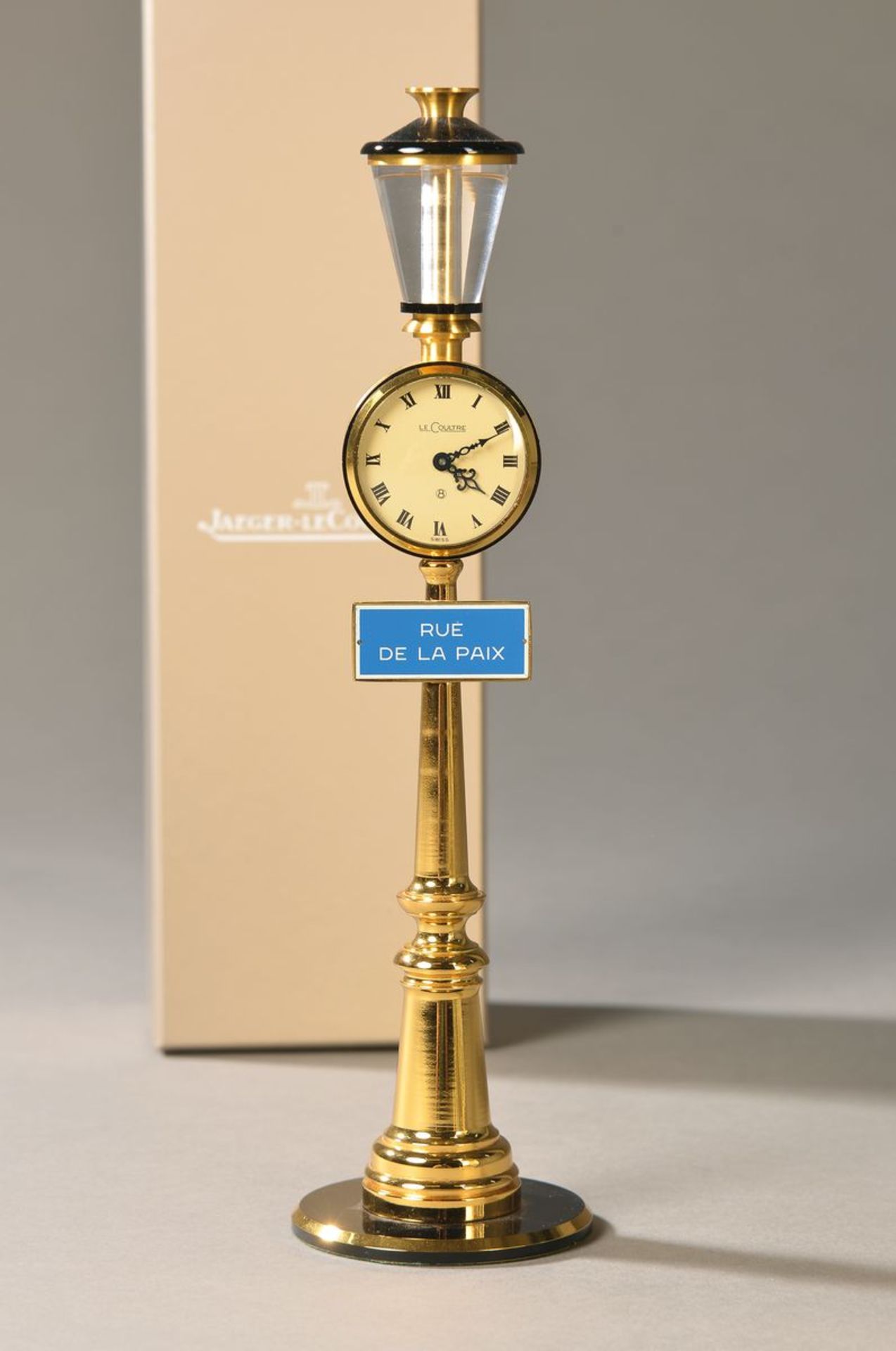 Jaeger LeCoultre Tischuhr, "Rue de la Paix", um 1955, in Form einer Straßenlaterne, schwarzer