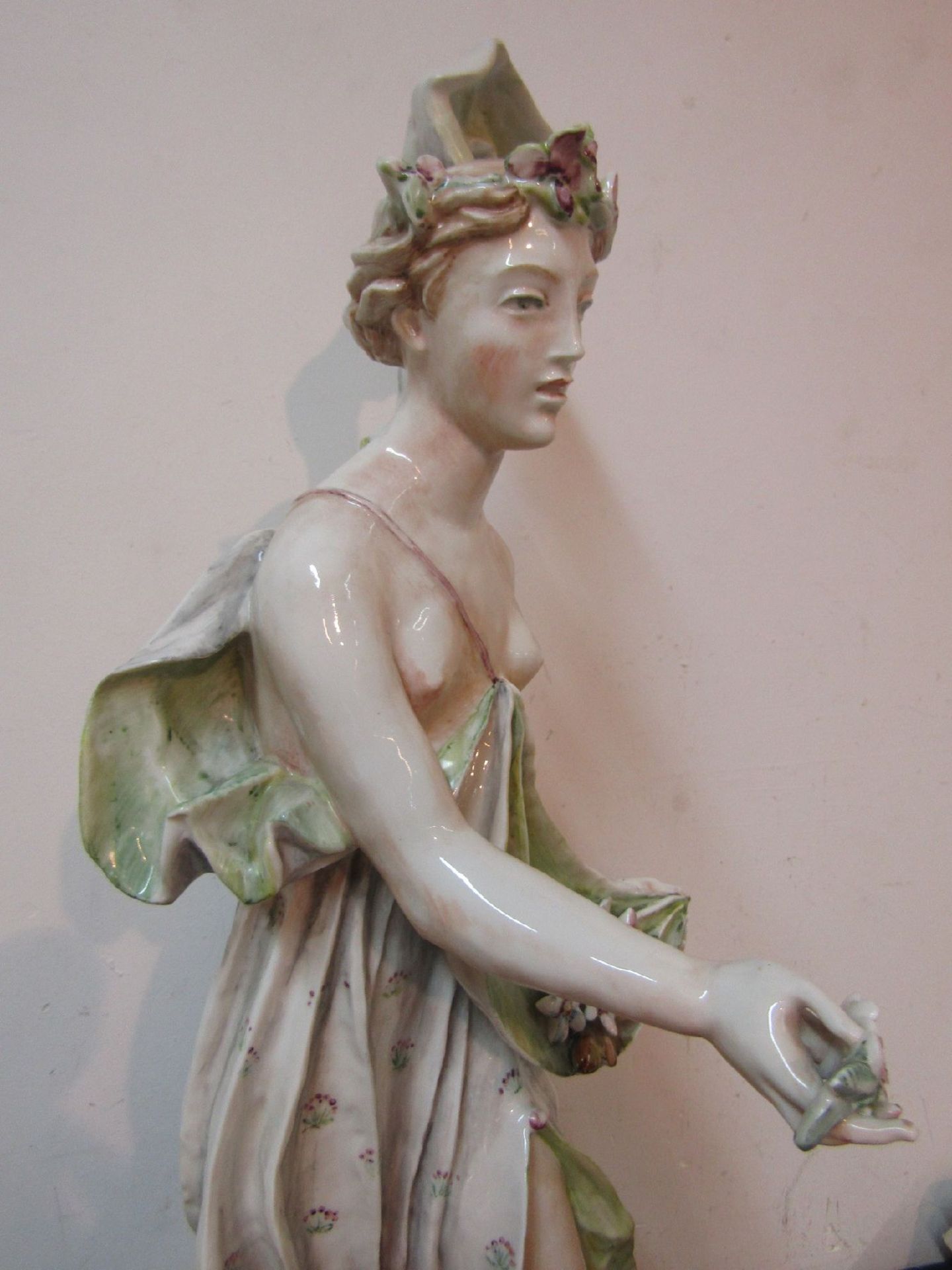 Grosse Porzellanskulptur, Joseph Wackerle, Entwurf für Nymphenburg, um 1925, Darstellung der - Bild 5 aus 9