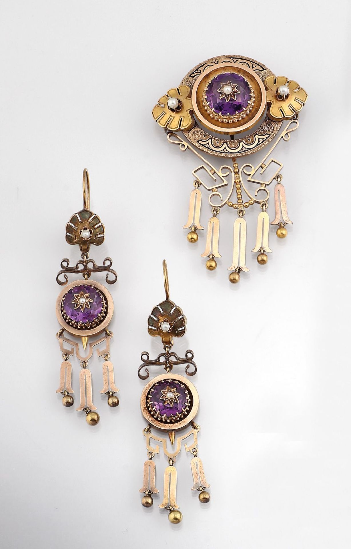 18 kt Gold Demi Parure mit Amethysten und Saatperlchen, Österreich um 1835/40, GG/RoseG 750/000,