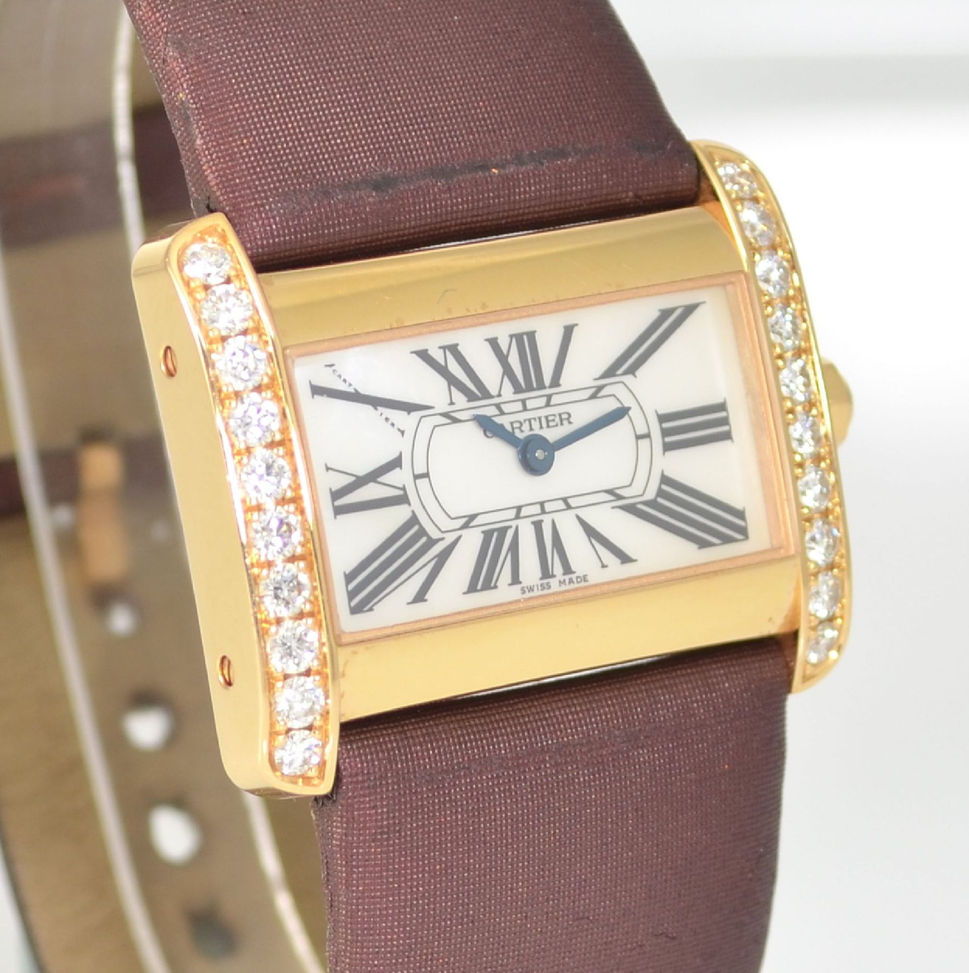 CARTIER Divan Damenarmbanduhr in RoseG 750/000 mit Brillanten, Schweiz um 2005, quarz, Boden 8- - Bild 4 aus 6