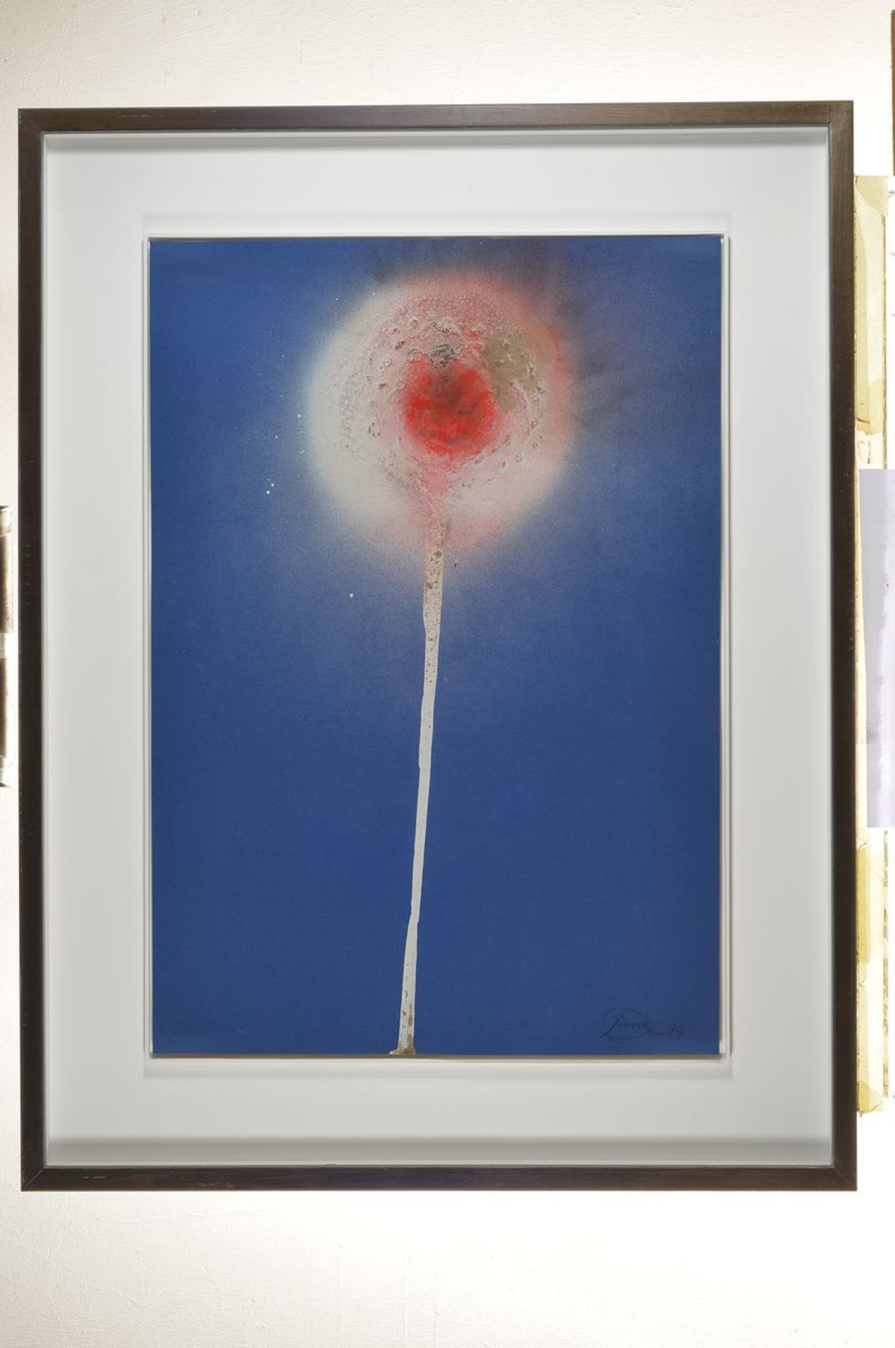 Otto Piene, 1928 - 2014, Feuerblume, Feuergouache, Gouache aus Feuerspuren und Ruß auf blauem - Bild 3 aus 3