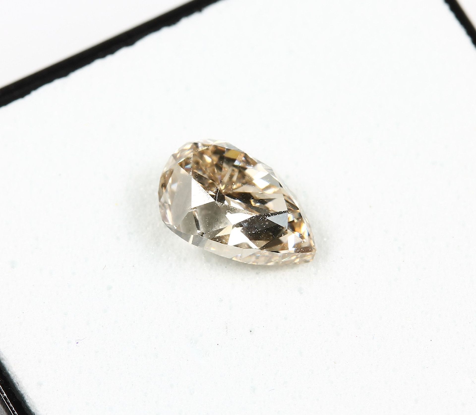 Loser Diamant, 1 ct Natural fancy yellowish brown/vs2, tropfenf. facett., 7.17 x 4.95 x 3.97 mm, mit - Bild 2 aus 4