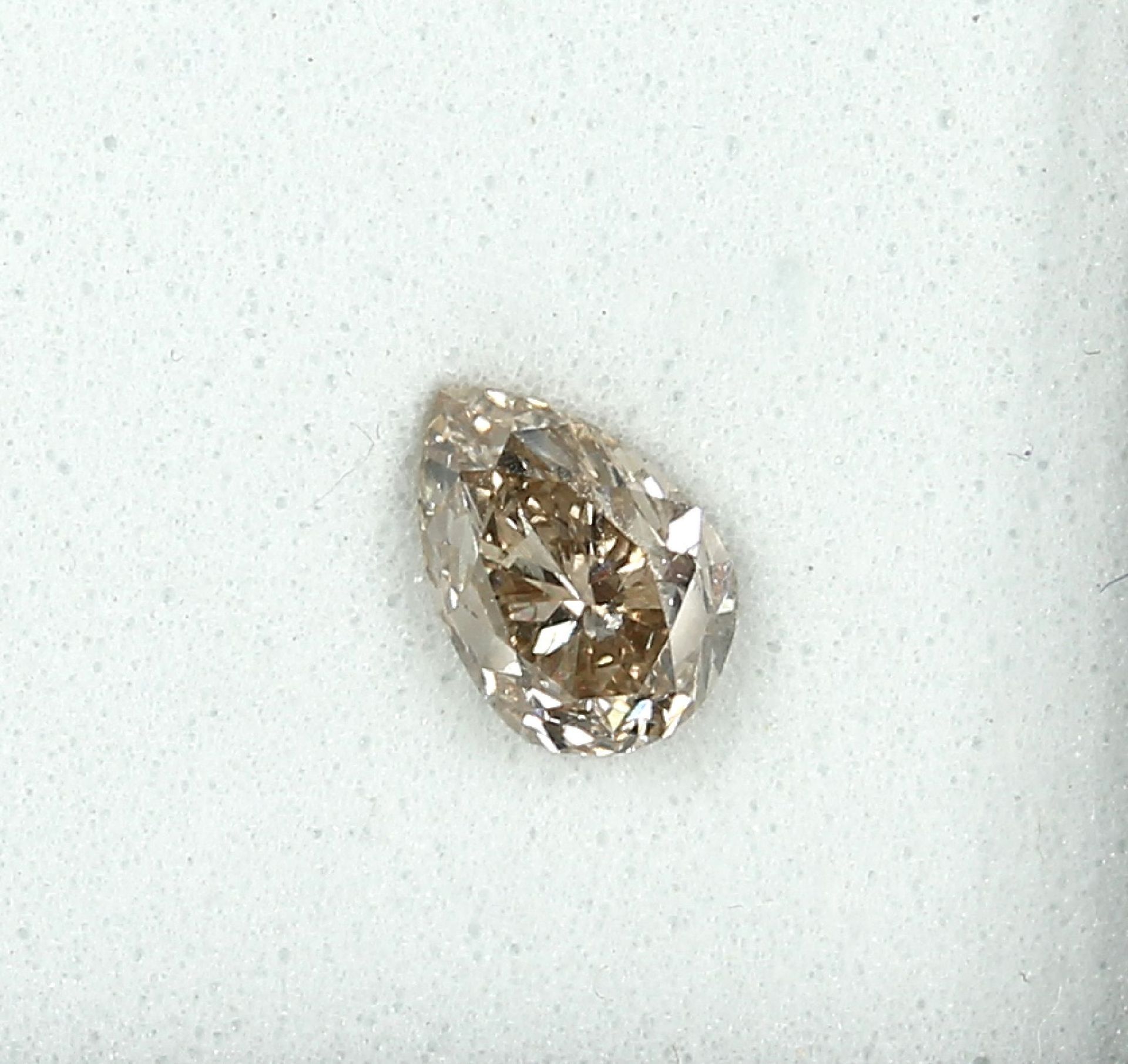 Loser Diamant, 1 ct Natural fancy yellowish brown/vs2, tropfenf. facett., 7.17 x 4.95 x 3.97 mm, mit