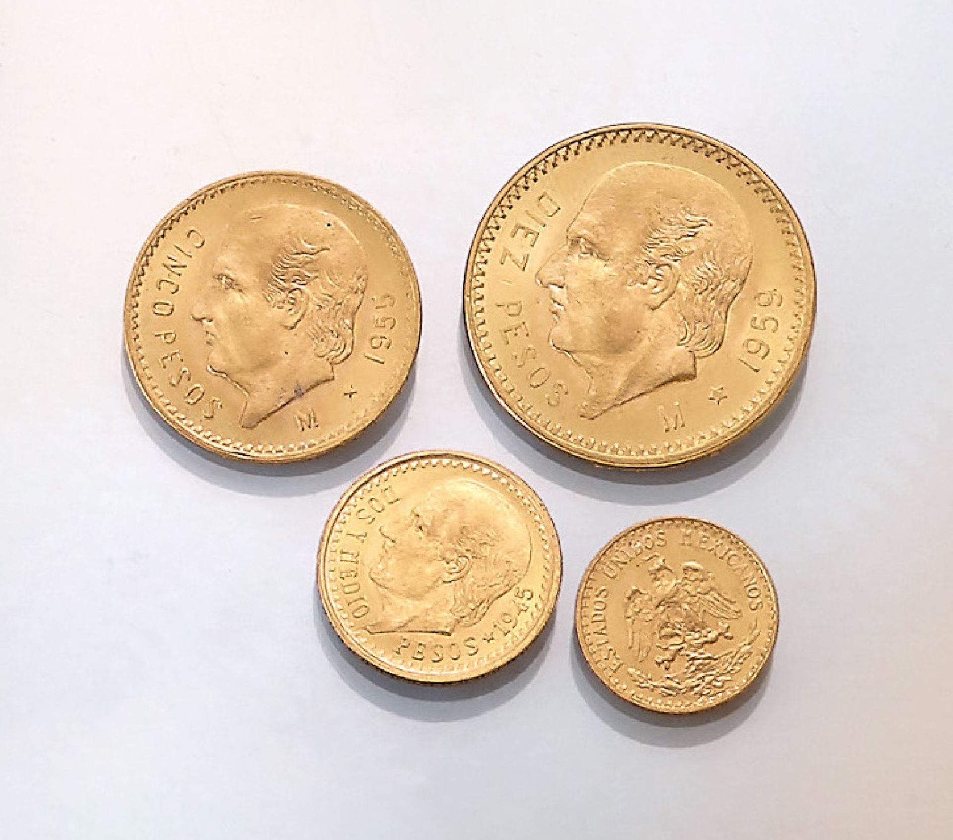 Konvolut 4 Goldmünzen, Mexiko, best. aus: 1 x 10 Pesos, 1959, 1 x 5 Pesos, 1955, 1 x 2.5 Pesos,