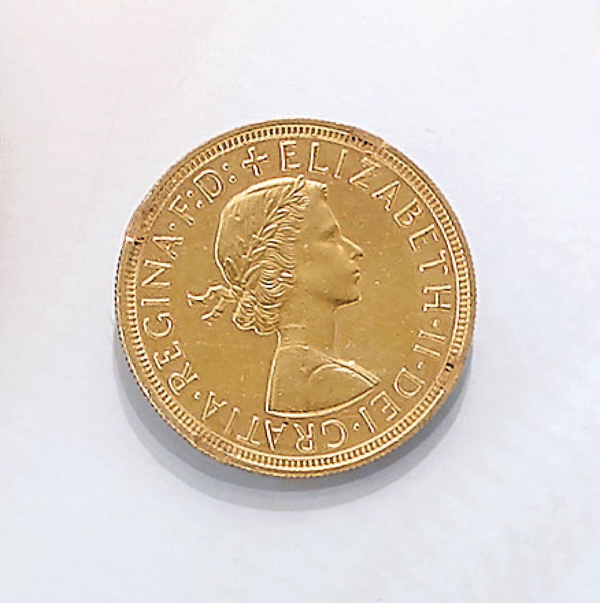 Goldmünze, Sovereign, Großbritannien, 1957, Elizabeth II., RV: Heiliger Georg hoch zu Ross im