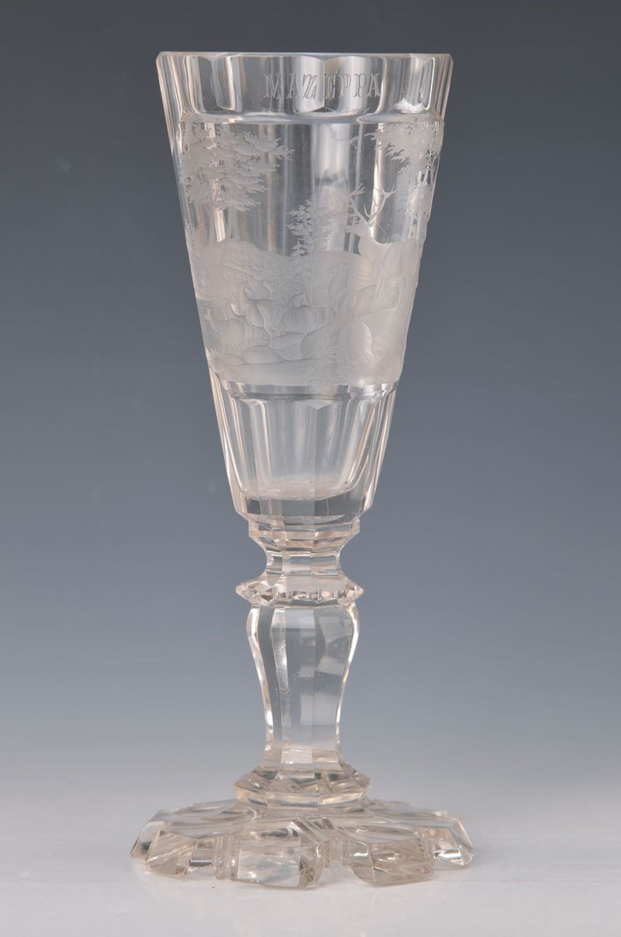 Großer Pokal, Böhmen, um 1860, farbloses Glas, gekonnter Tiefschnitt mit kapitalem Hirsch und seiner