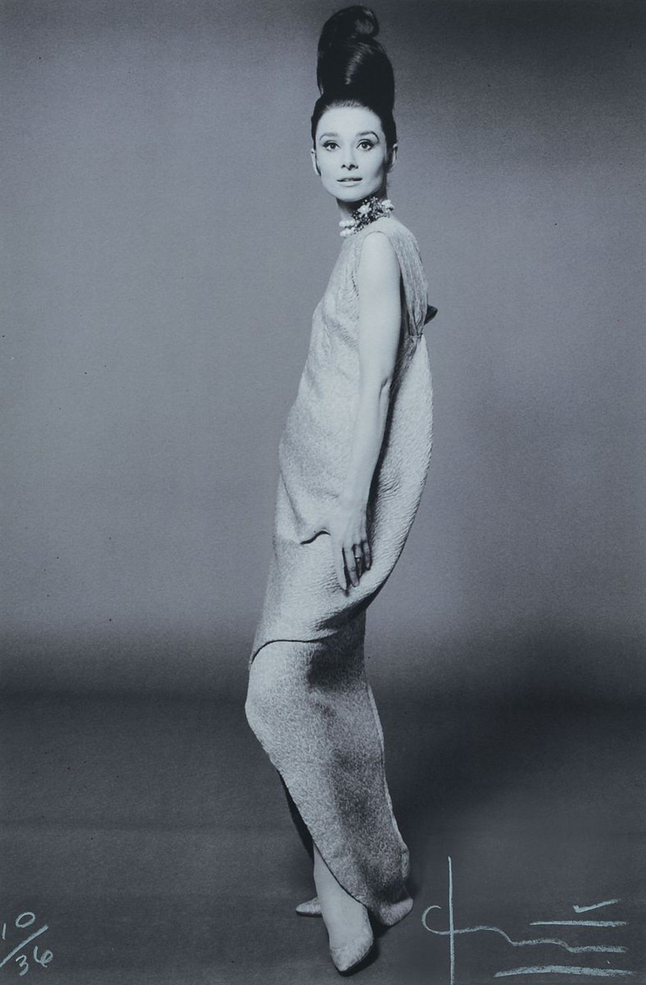 Bert Stern, 1926 - 2013, Audrey Hepburn, Fotografie, Irisprint auf festem mattem Fotopapier,