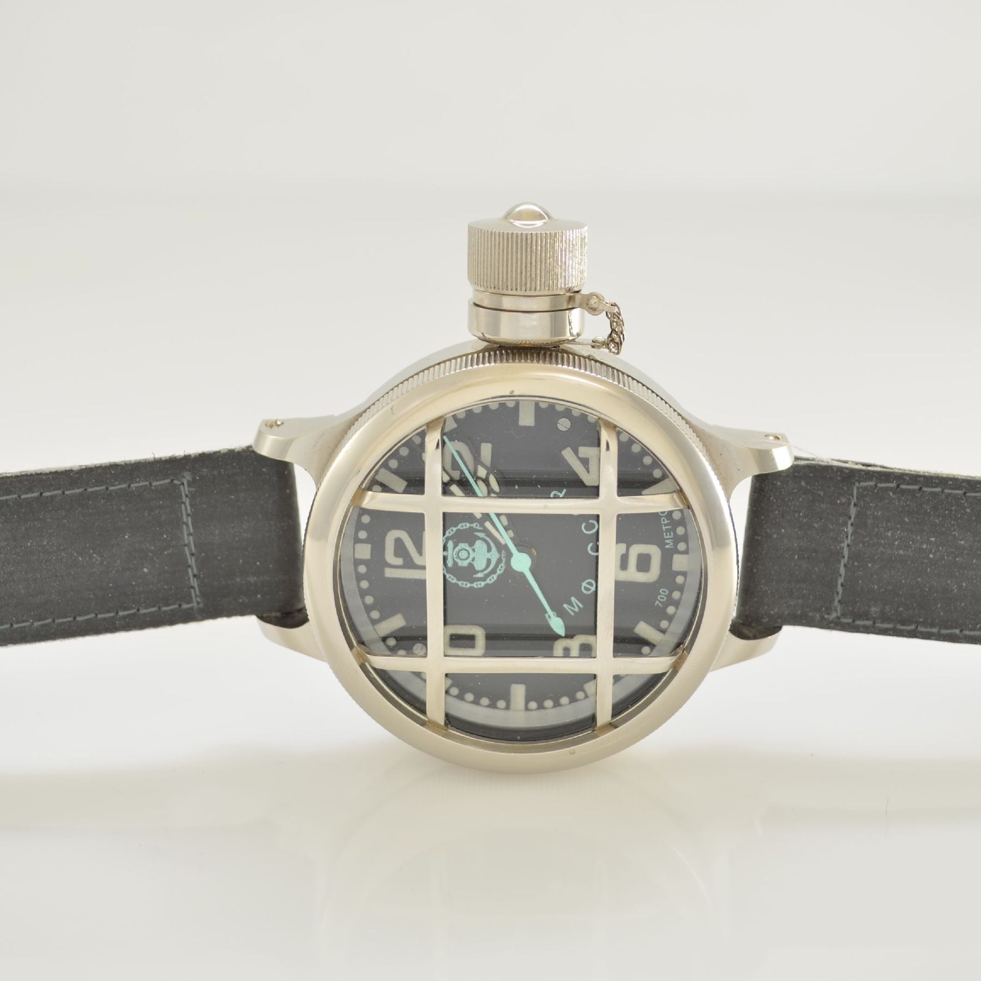 Taucheruhr der sowjetischen Kriegsmarine Nr. 1663, Sowjetunion 1976 lt. Eintrag im orig. Zertifikat,