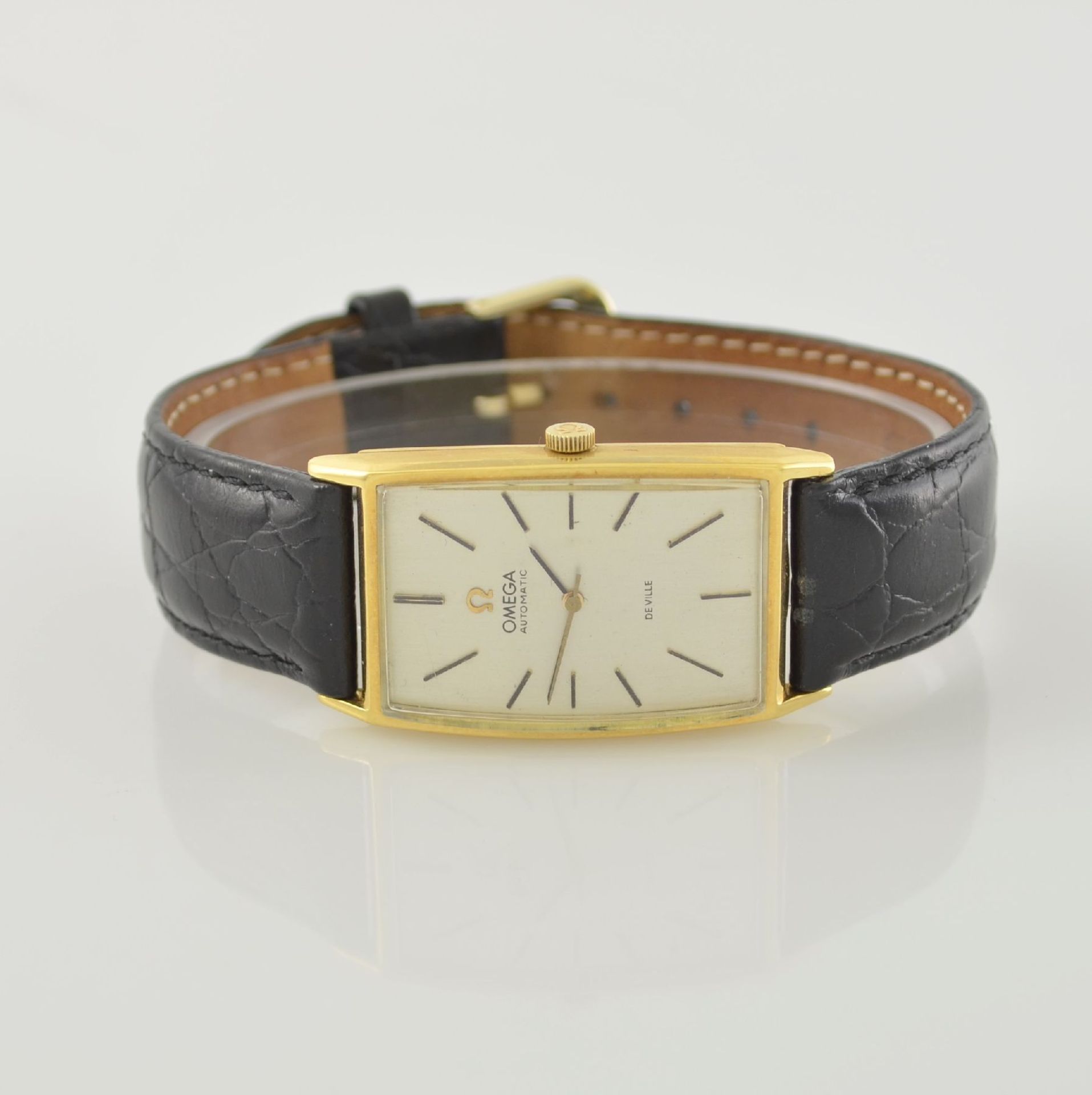 OMEGA tonneau-förmige Herrenarmbanduhr Serie De Ville in GG 750/000, Automatik, Schweiz um 1967,