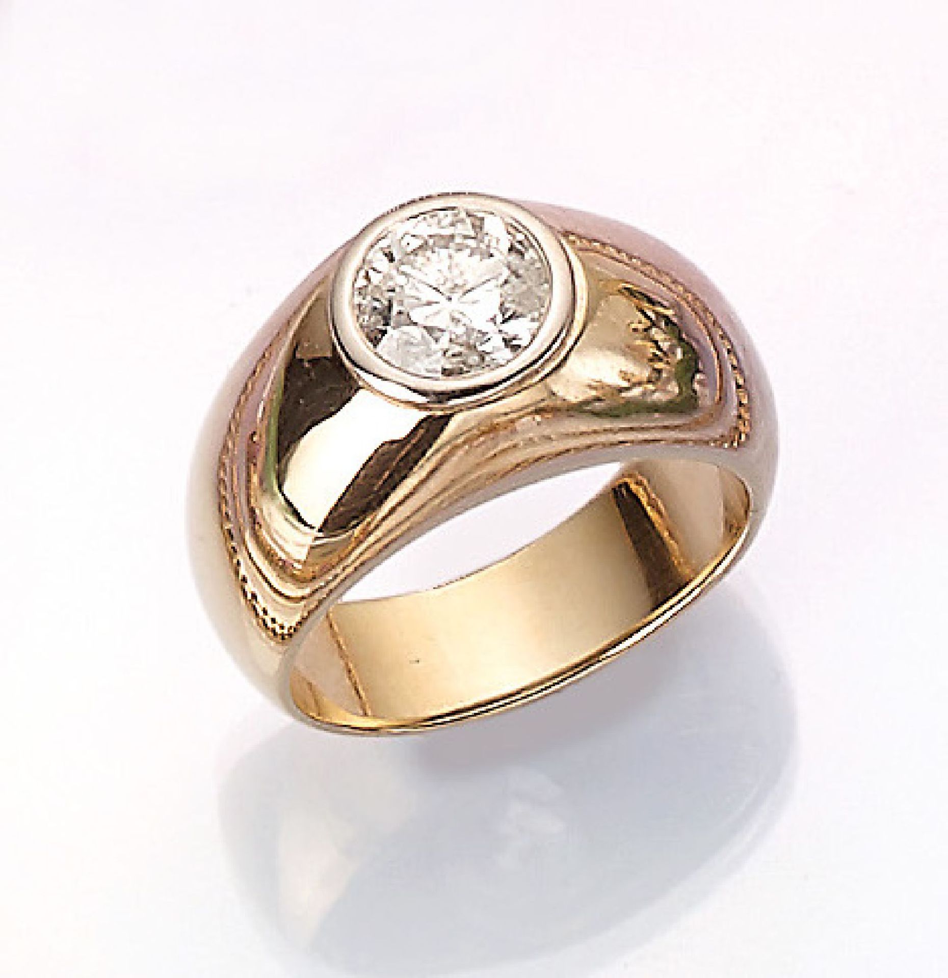 14 kt Gold Ring mit Brillant, GG 585/000, ein Brillant ca. 2.10 ct l.get.Weiß/p2, RW 64, ca. 20.4