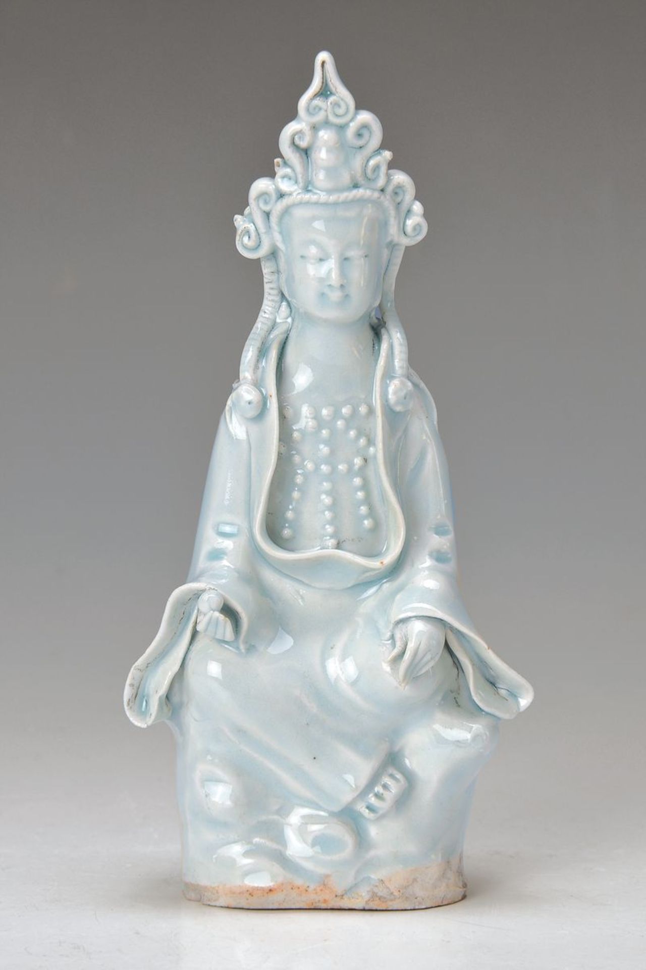 Guanyin, China, um 1900, Glücksgöttin nach Vorbild des 13. Jh., in kaiserlich-göttlicher Kleidung,