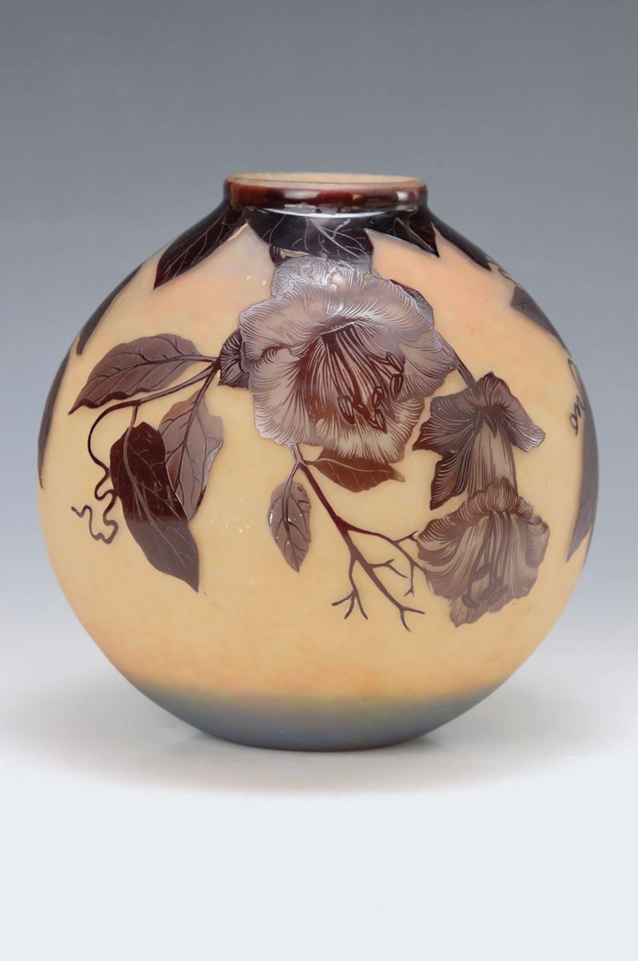 Vase, Andre Delatte, Nancy, 20/30er Jahre, farbloses Schichtglas, mit rosefarbenen und blauen