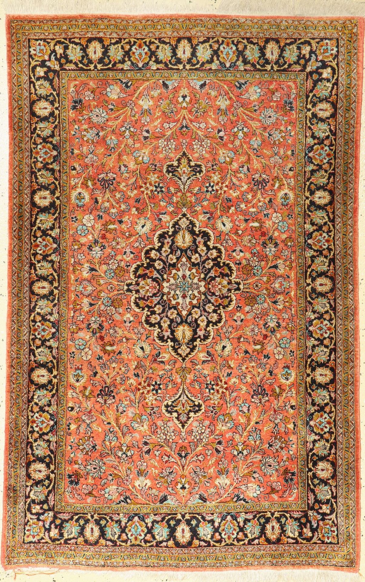 Ghom Seide, Persien, ca. 50 Jahre, reine Naturseide, ca. 168 x 106 cm, EHZ: 2-3Silk Qum Rug, Persia,