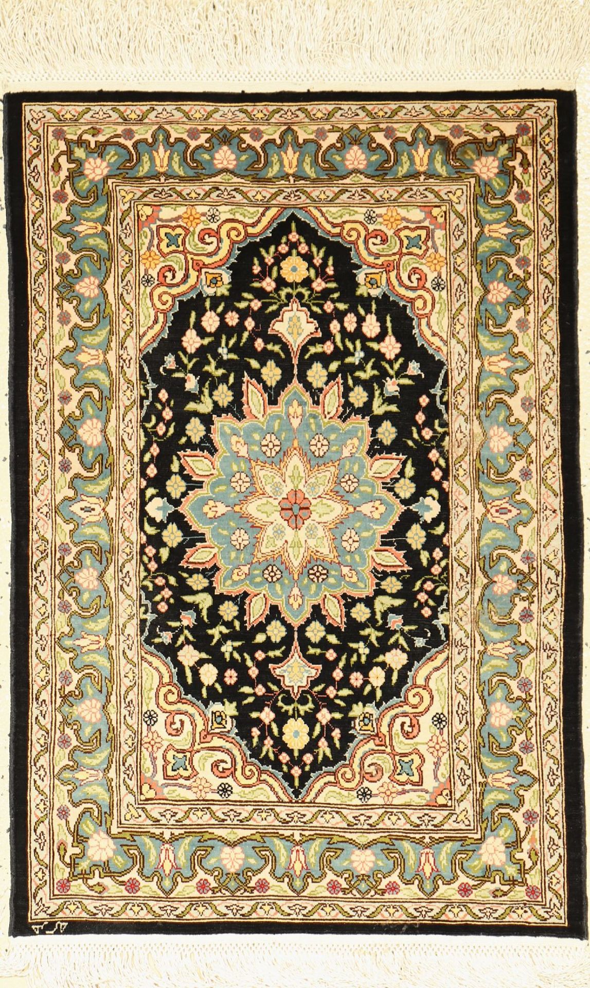 Hereke Seide signiert, Türkei, ca. 40 Jahre, reine Naturseide, ca. 72 x 49 cm, EHZ: 2Silk Hereke Rug