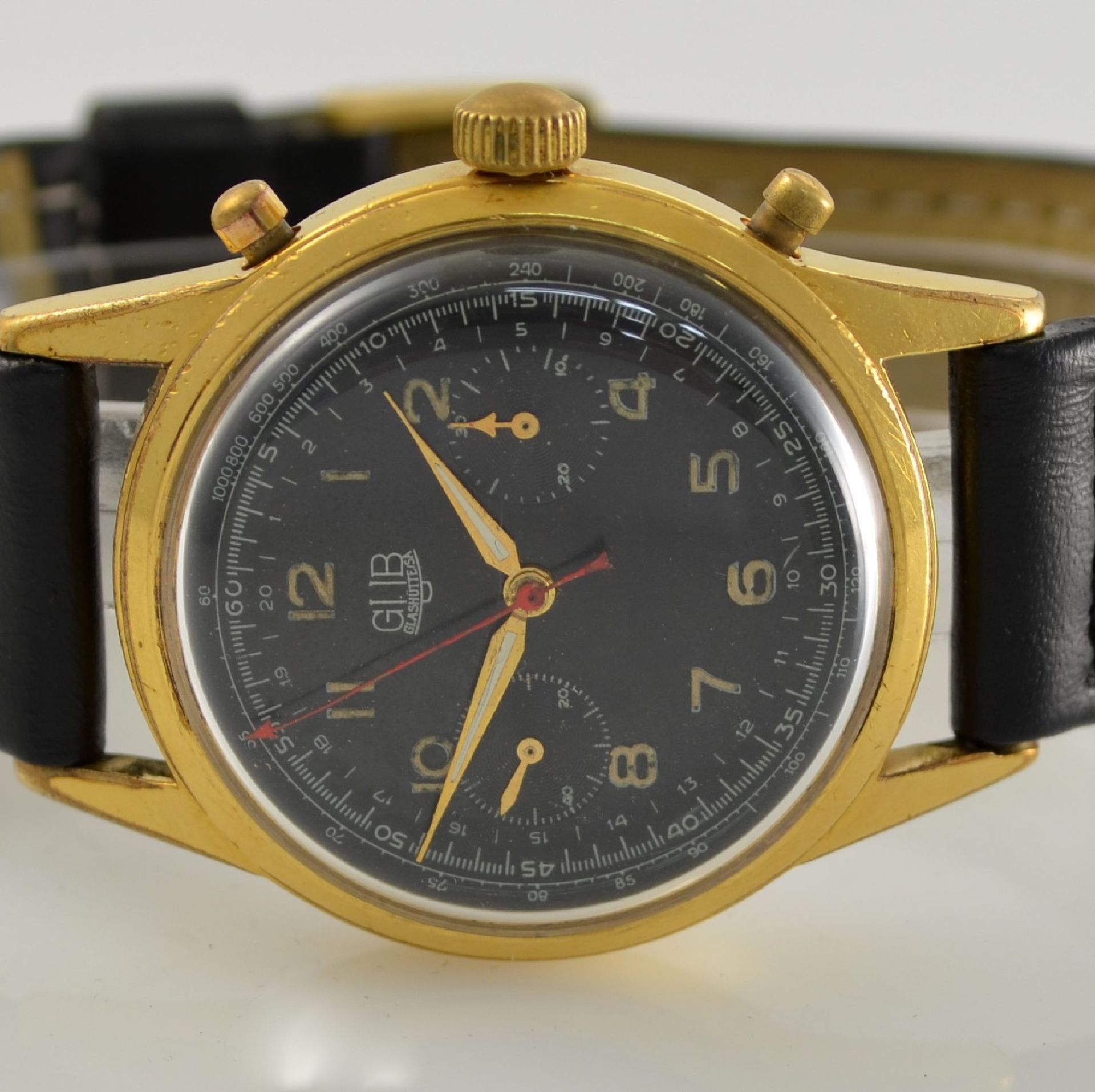 GUB Glashütte/SA Flyback-Armbandchronograph Kal. 64, DDR um 1960, Handaufzug, verg. Geh. m. verschr. - Bild 2 aus 11