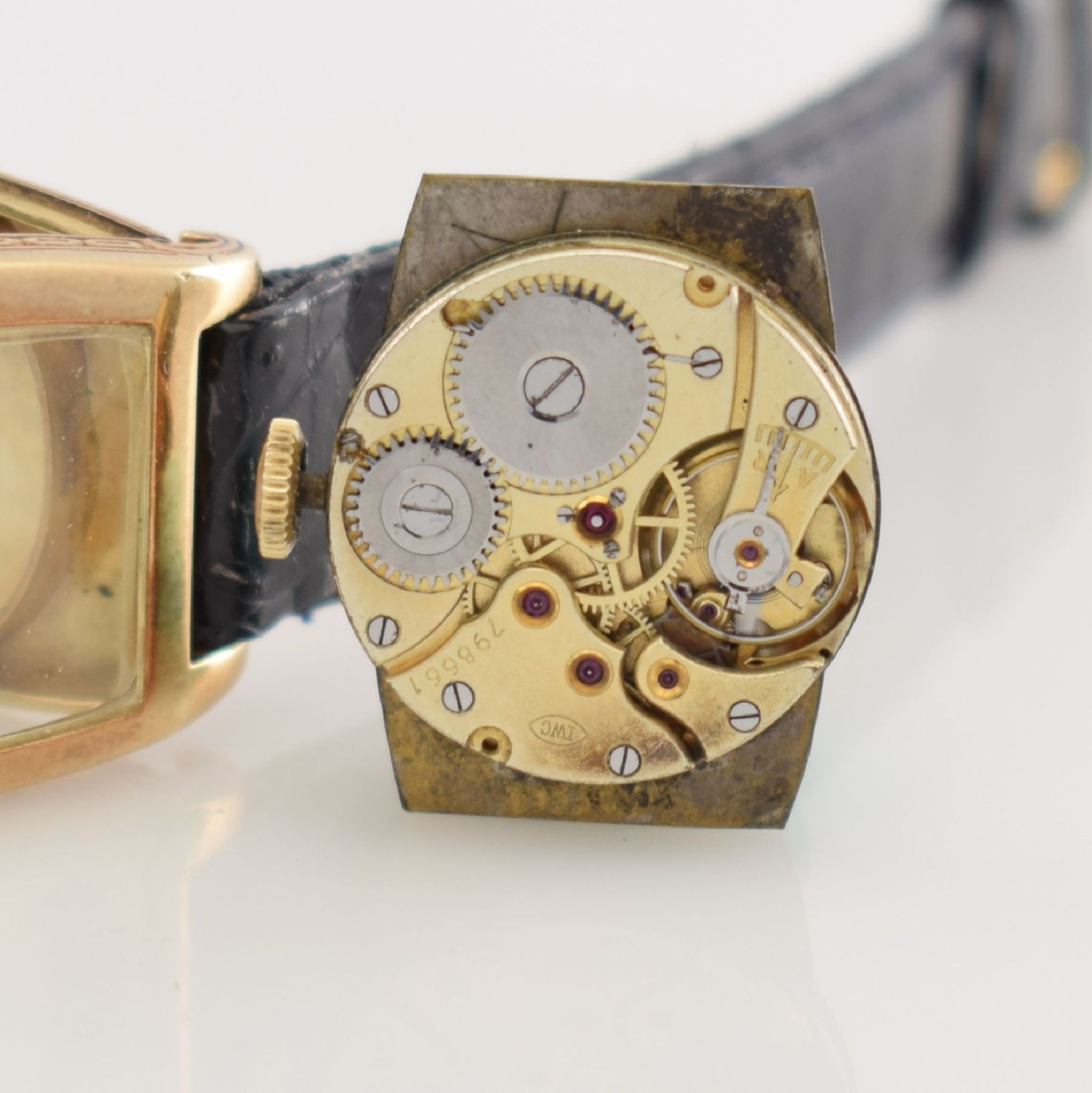 IWC seltene tonneau-förmige Armbanduhr in GG 585/000, Schweiz um 1924, Scharniergeh. m. seitl. - Bild 11 aus 11