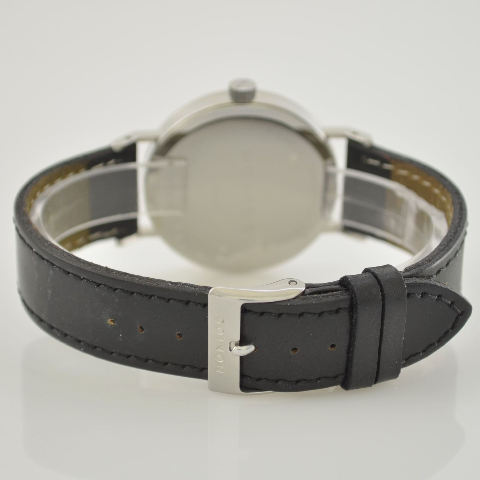 NOMOS Tangente Herrenarmbanduhr, Deutschland um 2010, Handaufzug, Edelstahlgehäuse, Boden - Bild 5 aus 6