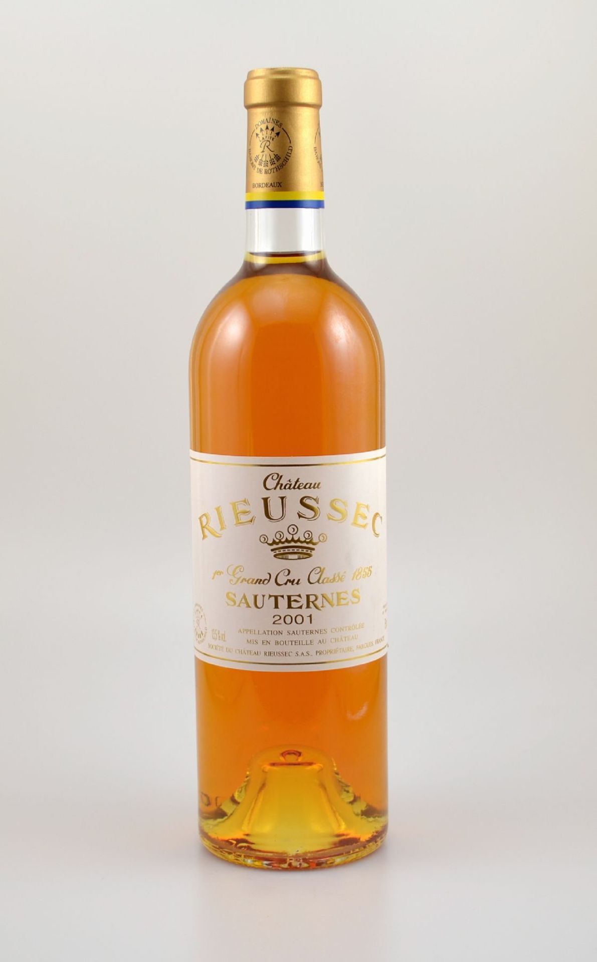 2 Flaschen 2001 Rieussec, Sauternes, 1er Grand Cru Classe, je ca. 75 cl, 13,5 % Vol., Füllstände: je