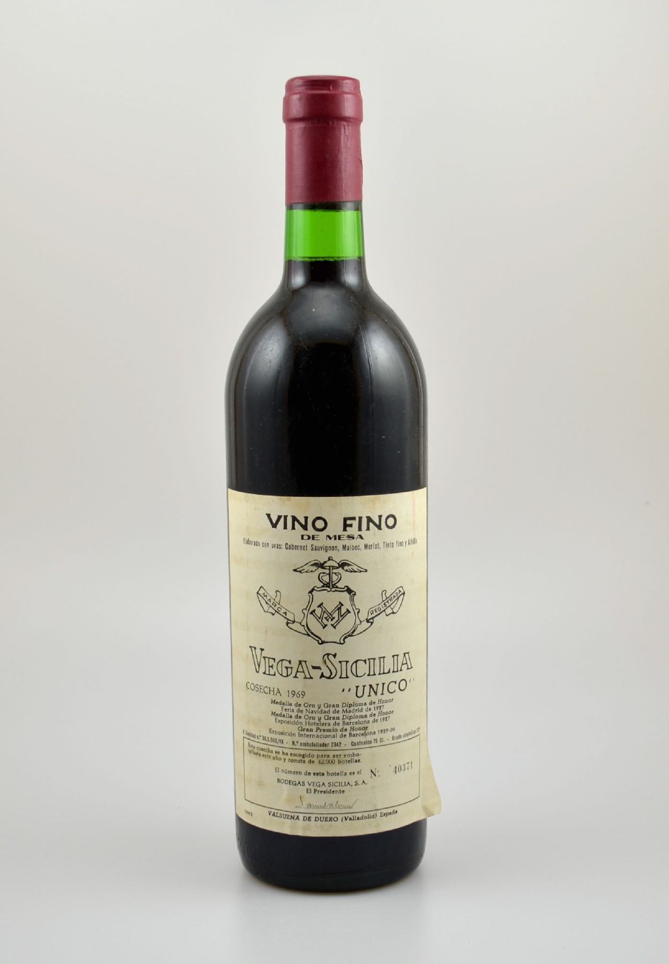 1 Flasche 1969 Vega Sicilia Unico, Valbuena de Duero, Füllstand: ca. into neck, guter