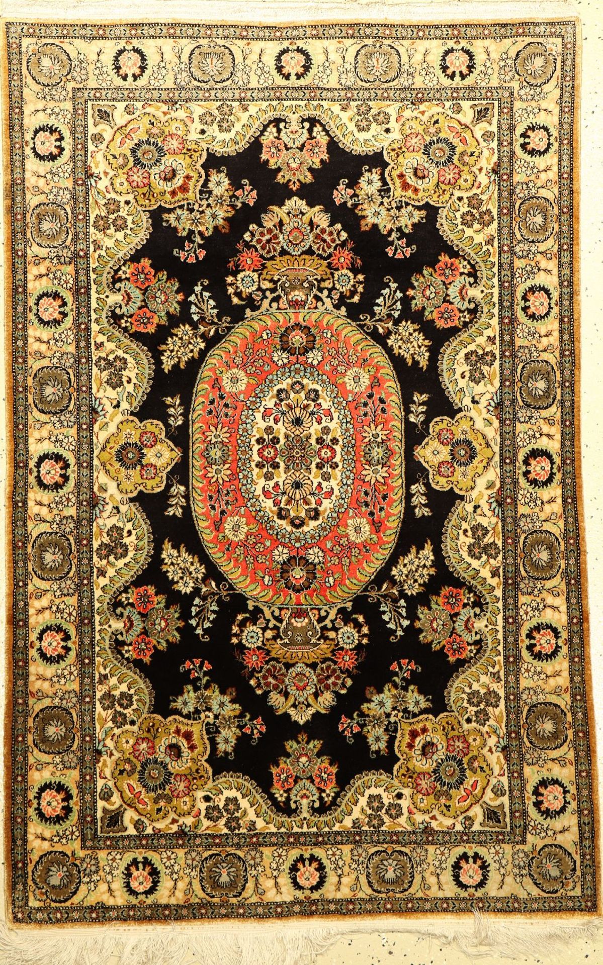 Ghom Seide, Persien, ca. 50 Jahre, Naturseide, ca. 167 x 109 cm, EHZ: 2Qum Silk Rug , Persia,