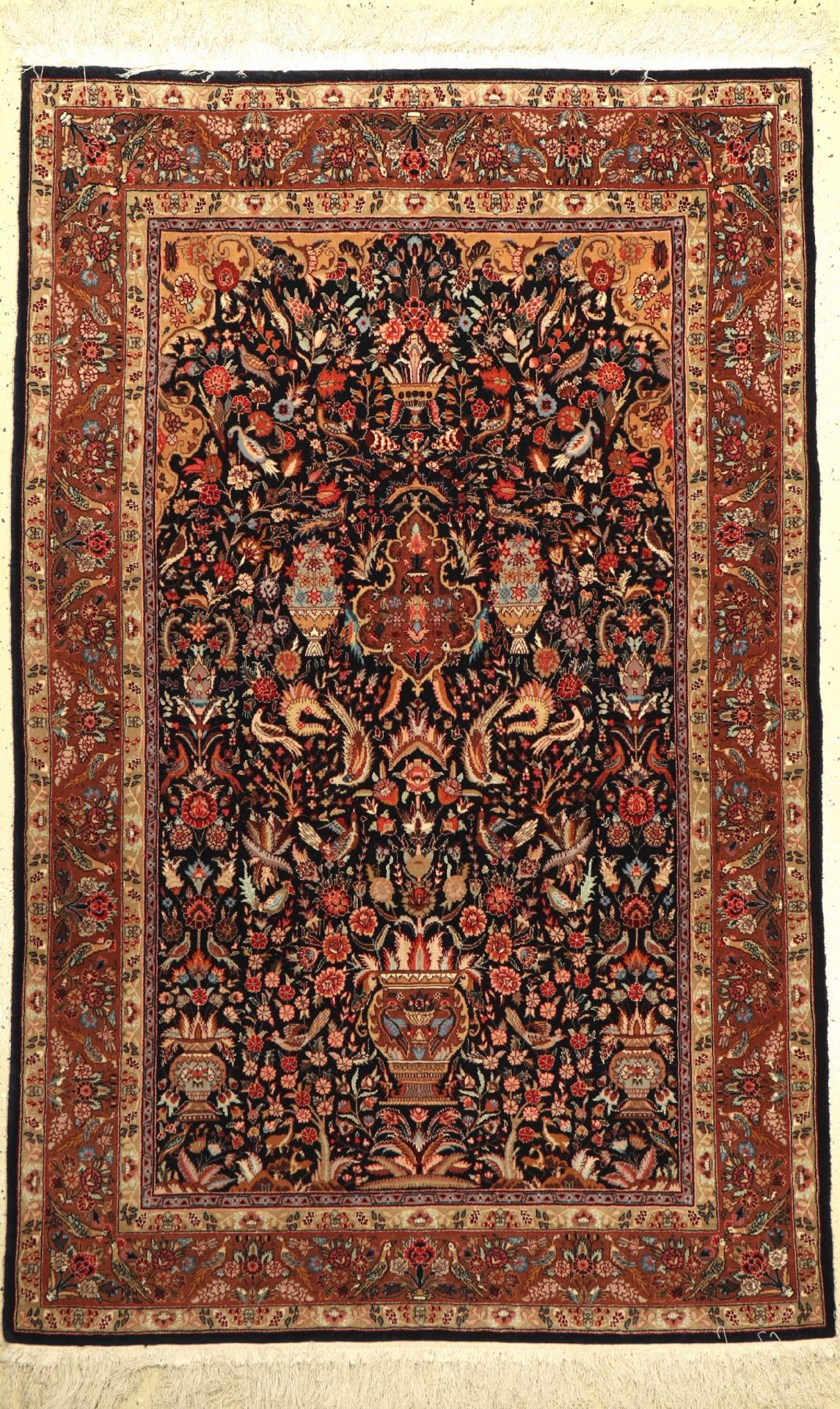 Tabriz fein, China, ca. 40 Jahre, Korkwollemit Seide, ca. 185 x 117 cm, EHZ: 2Fine Chinese Tabriz