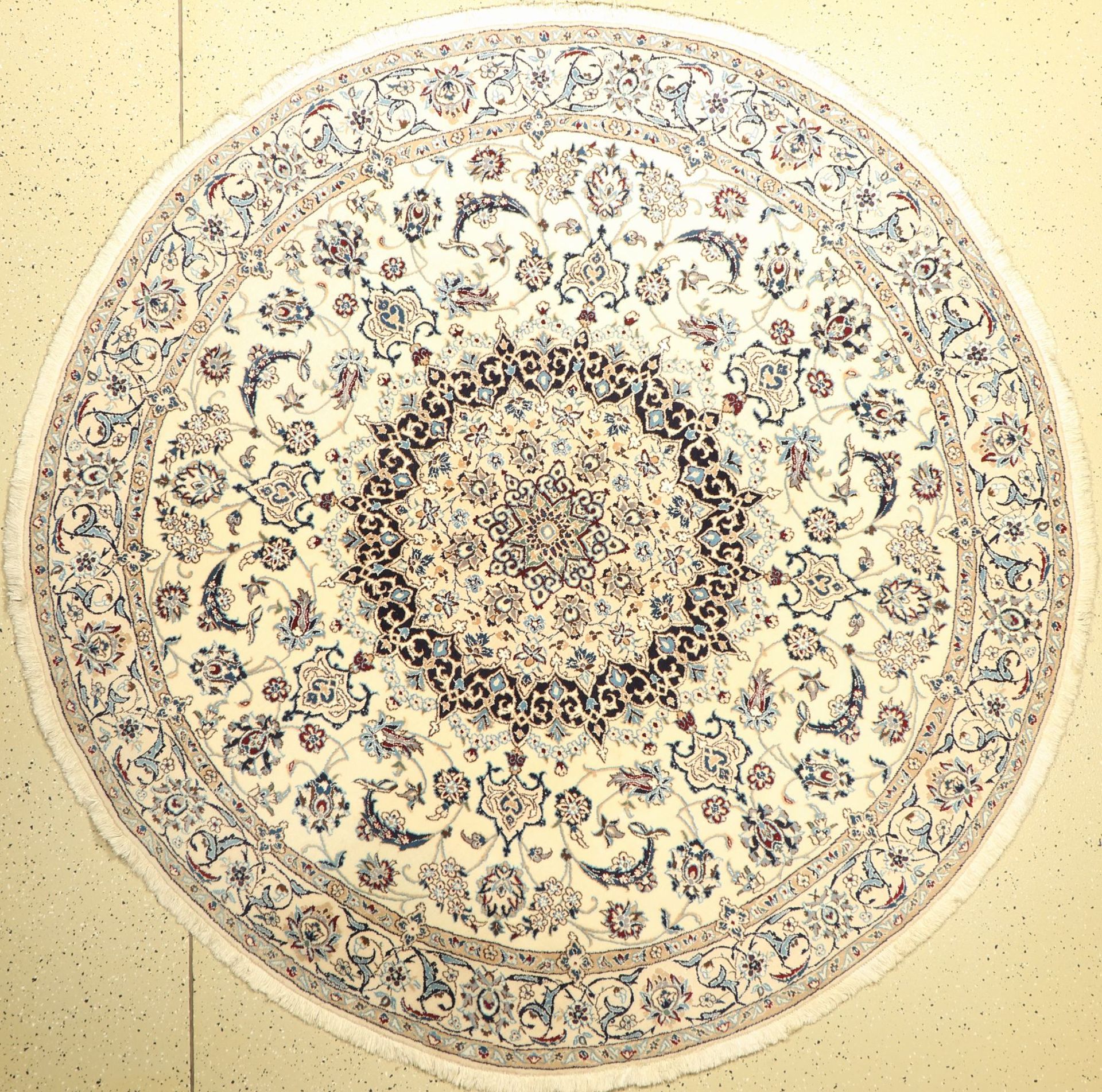 Nain, Persien, ca. 40 Jahre, Wolle auf Baumwolle, Durchmeßer: ca 200 cm, EHZ: 2Nain Rug , Persia,