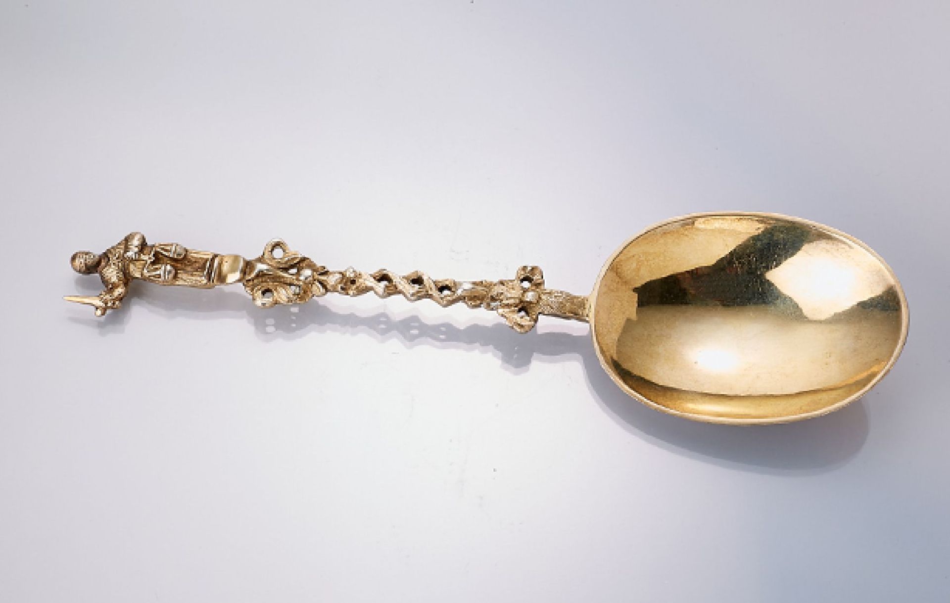 Zierlöffel, England, 925er Silber vergoldet, London 1878, Griffende in Form von Justicia,