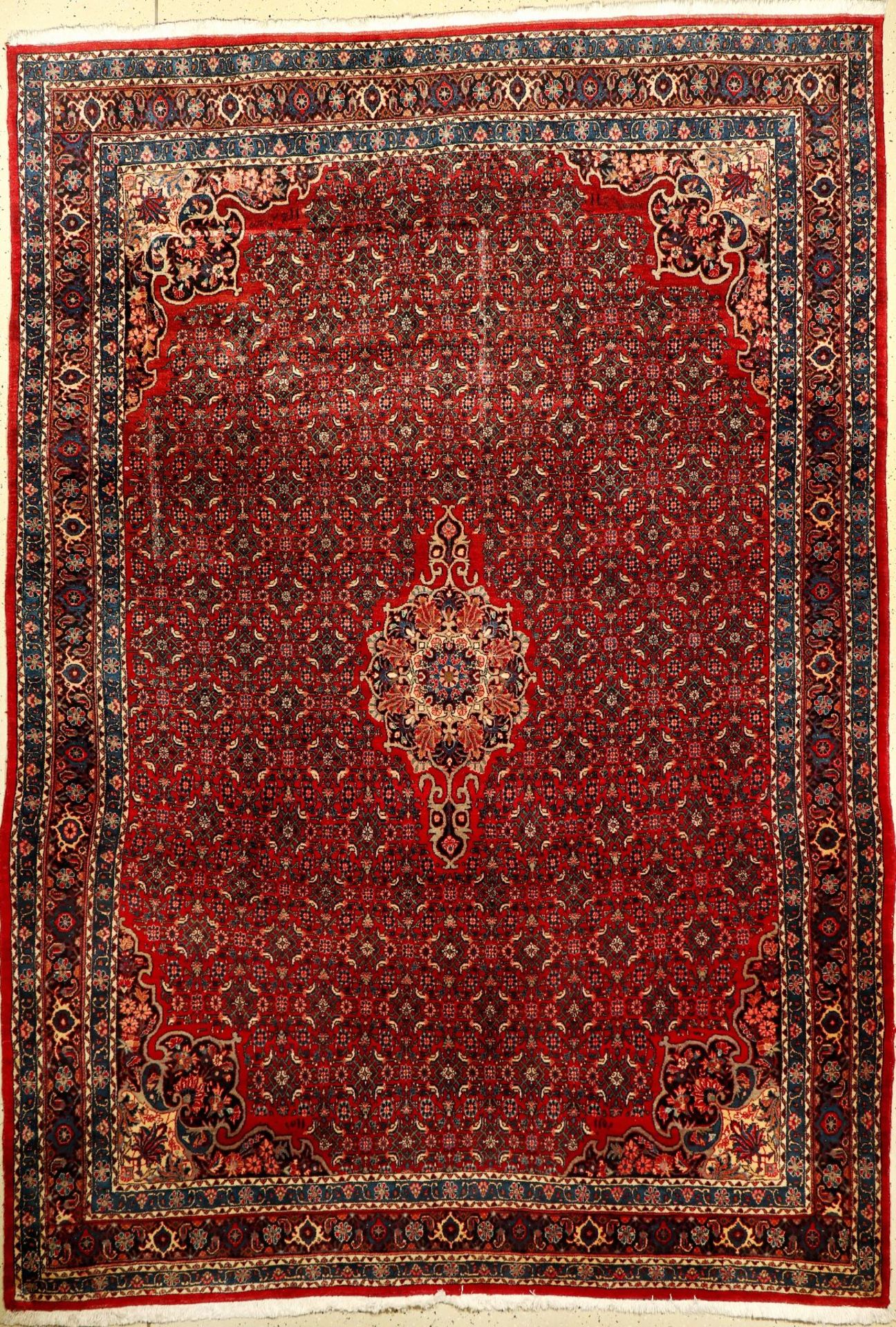 Bidjar alt, Persien, ca. 60 Jahre, Wolle auf Baumwolle, ca. 340 x 241 cm, EHZ: 2Bijar Carpet,